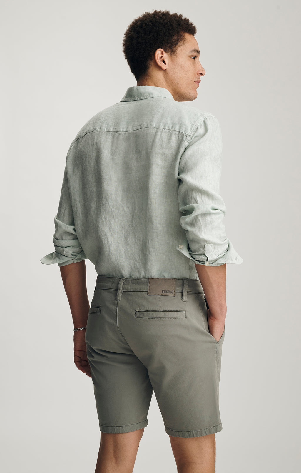 JACOB SHORTS IN BASIL TWILL - Mavi Jeans