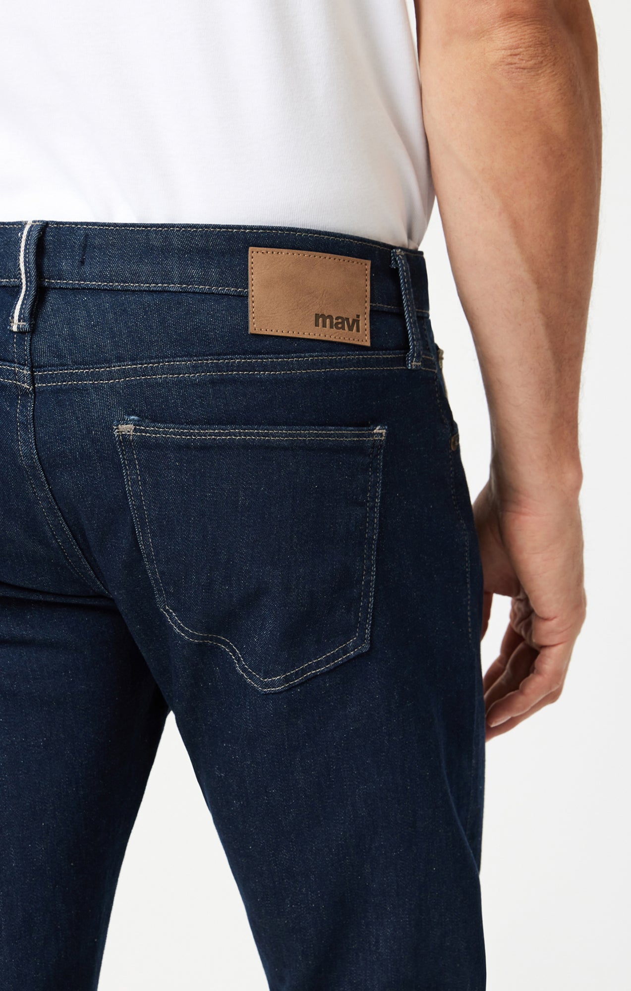 MARCUS SLIM STRAIGHT LEG IN RAW ORGANIC SELVEDGE - Mavi Jeans