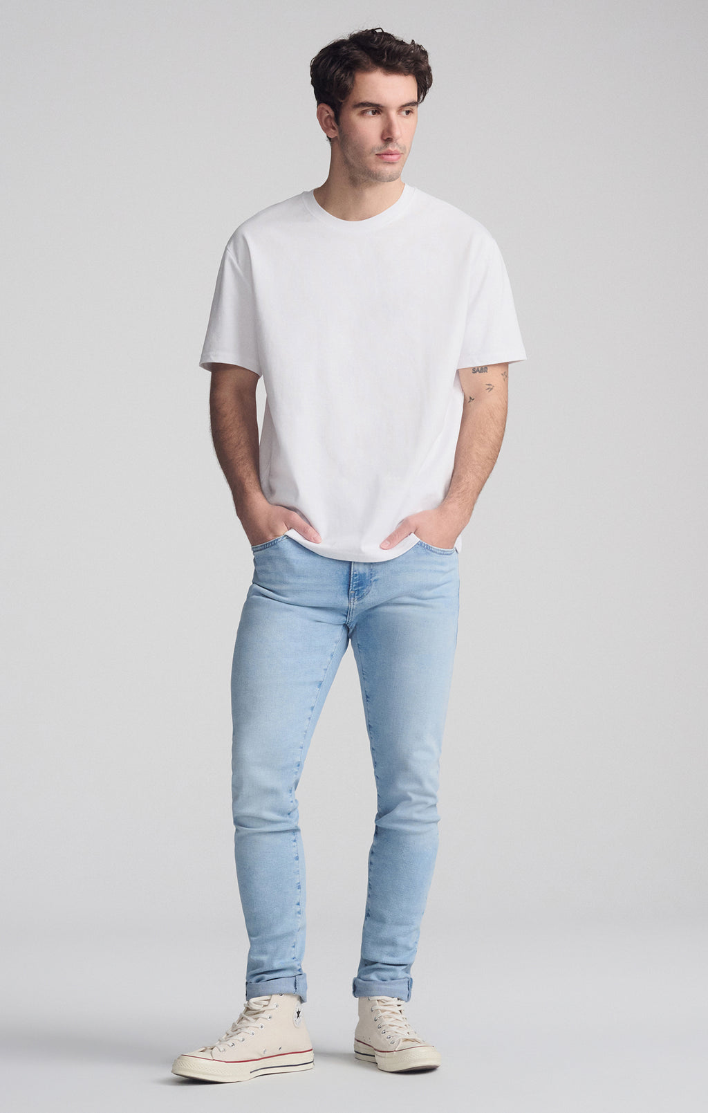 SHORT SLEEVE CREW NECK T-SHIRT IN WHITE - Mavi Jeans