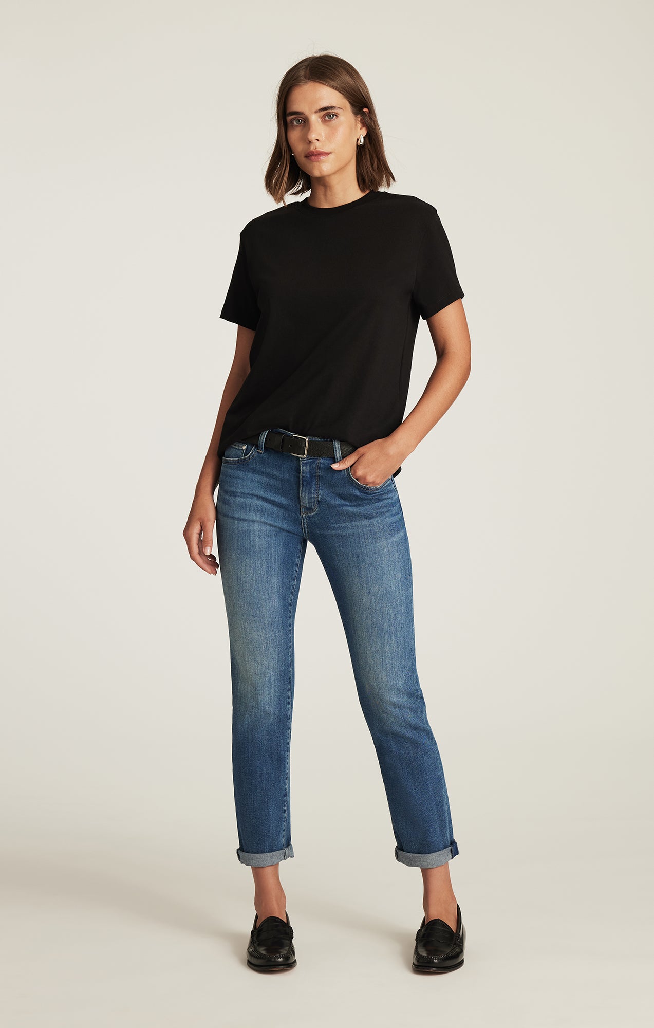 CREW NECK T-SHIRT IN BLACK
