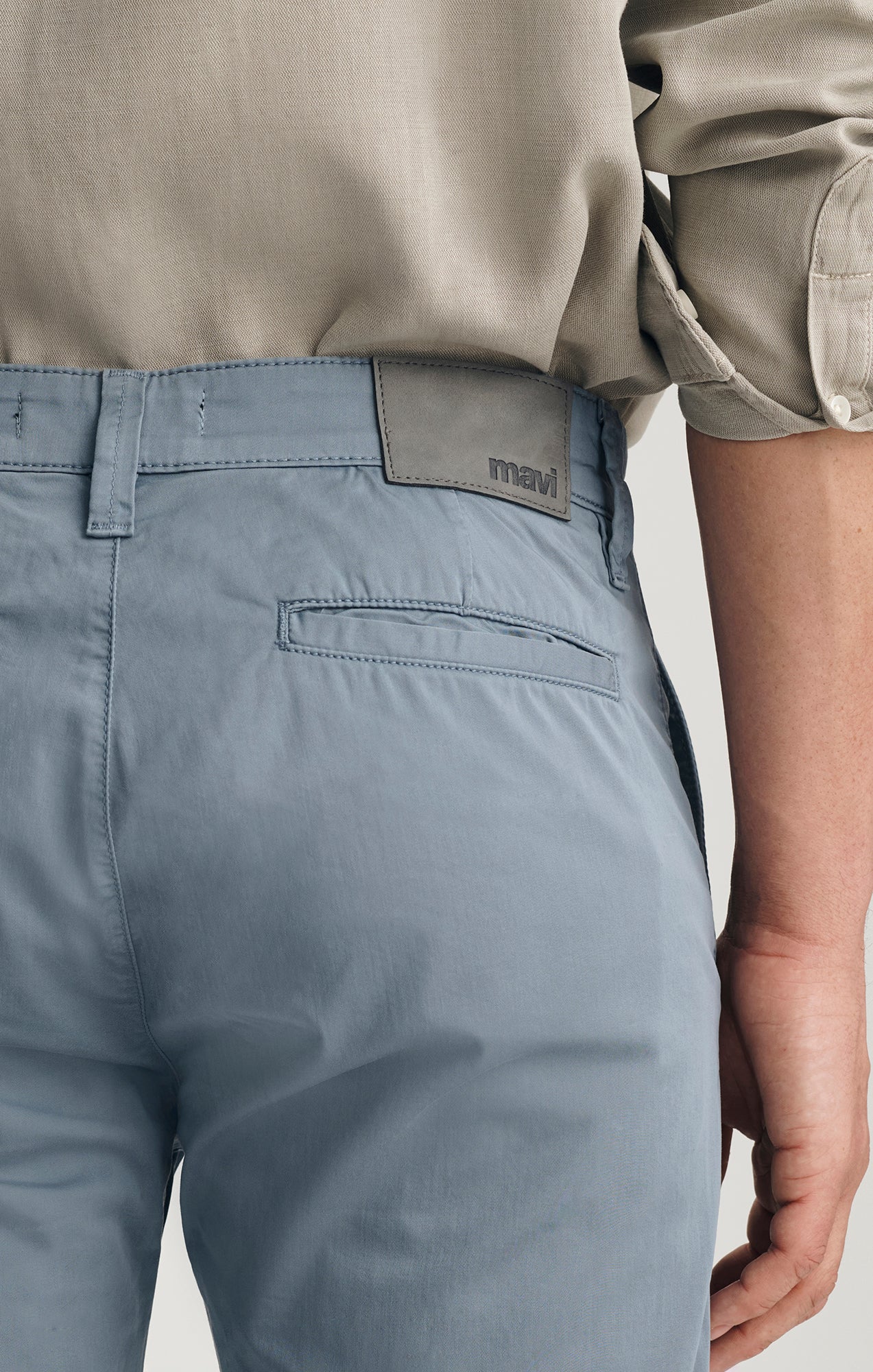 MILTON SLIM STRAIGHT CHINO IN STEEL CITY SMART - Mavi Jeans