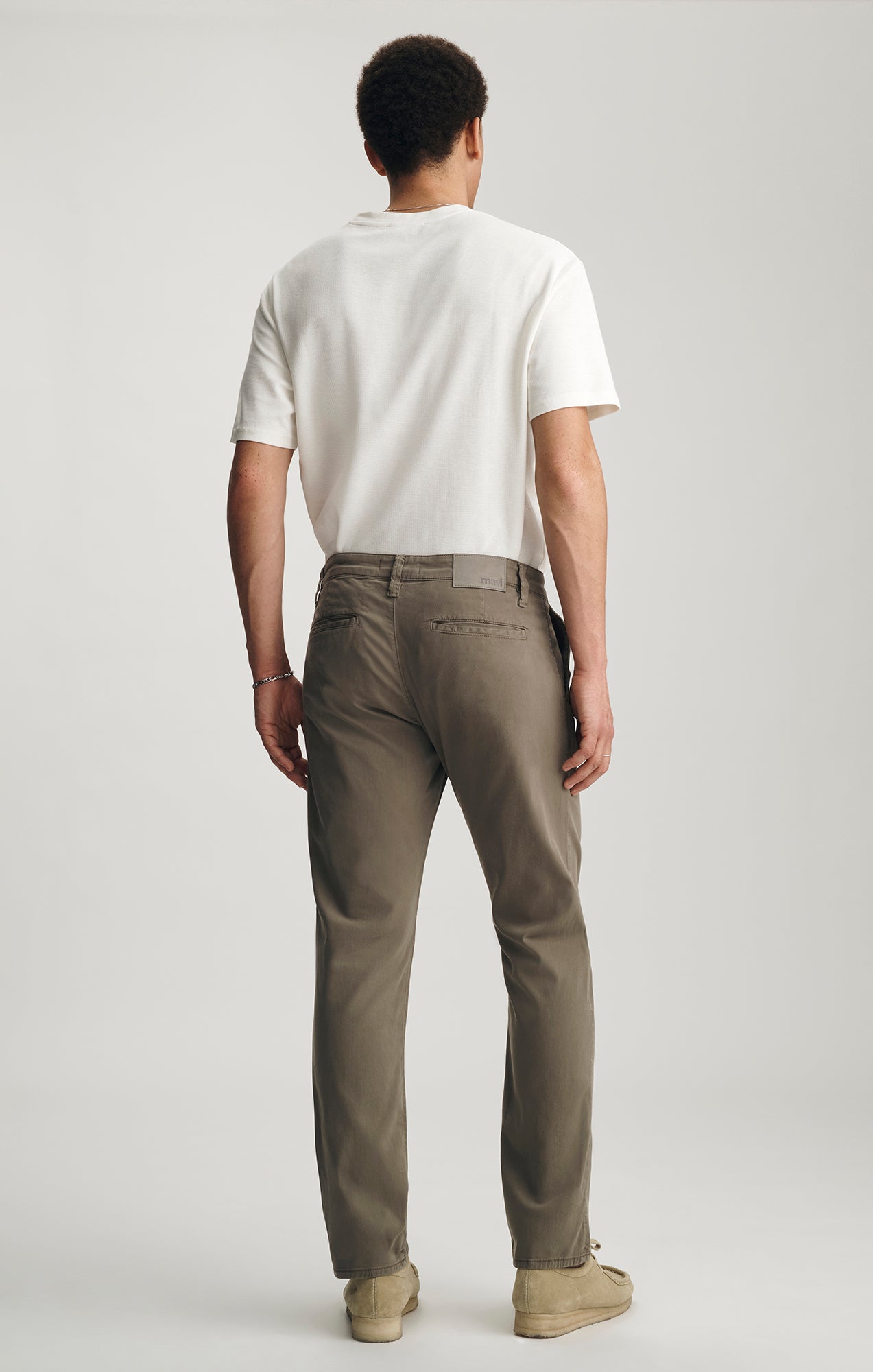WILL PLEATED STRAIGHT CHINO IN PINE CITY - Mavi Jeans