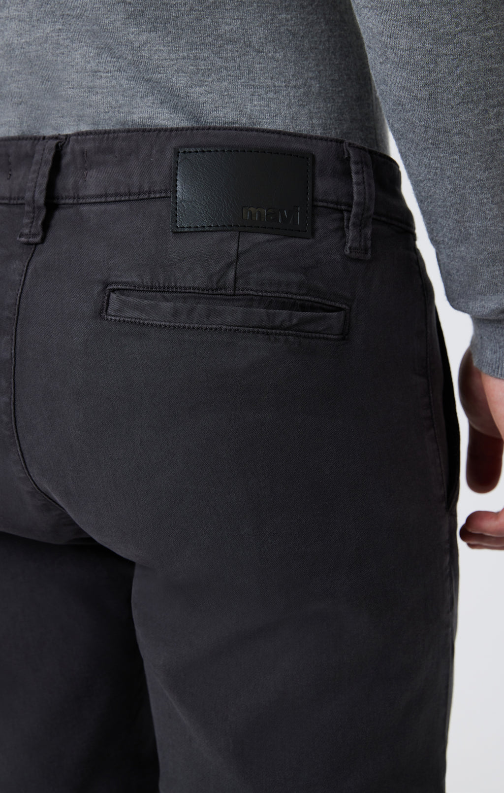 MILTON SLIM STRAIGHT CHINO IN ASH LUXE TWILL - Mavi Jeans