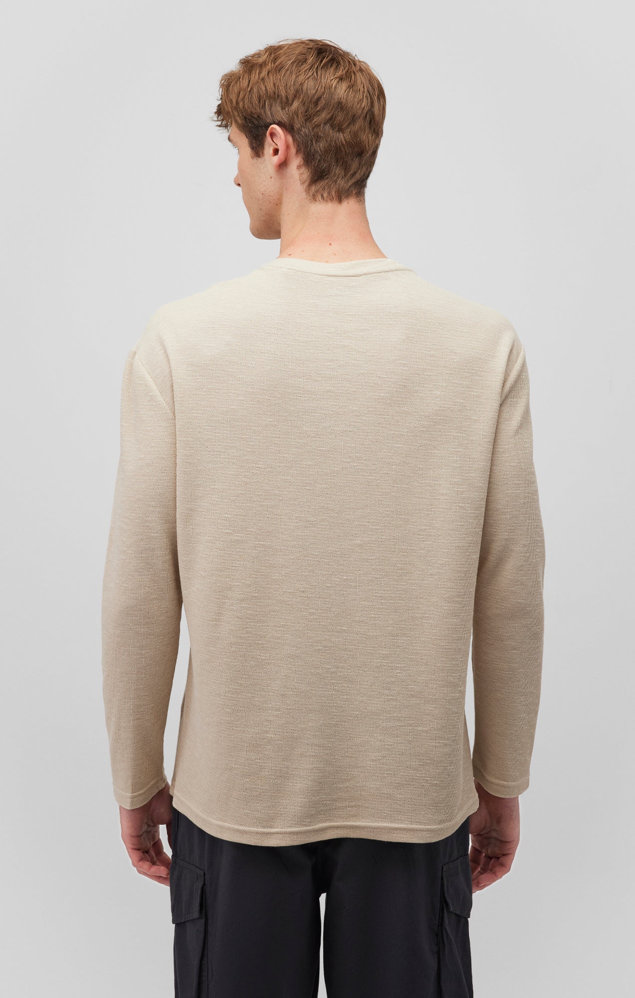 LONG SLEEVE POCKET T-SHIRT IN PELICAN - Mavi Jeans
