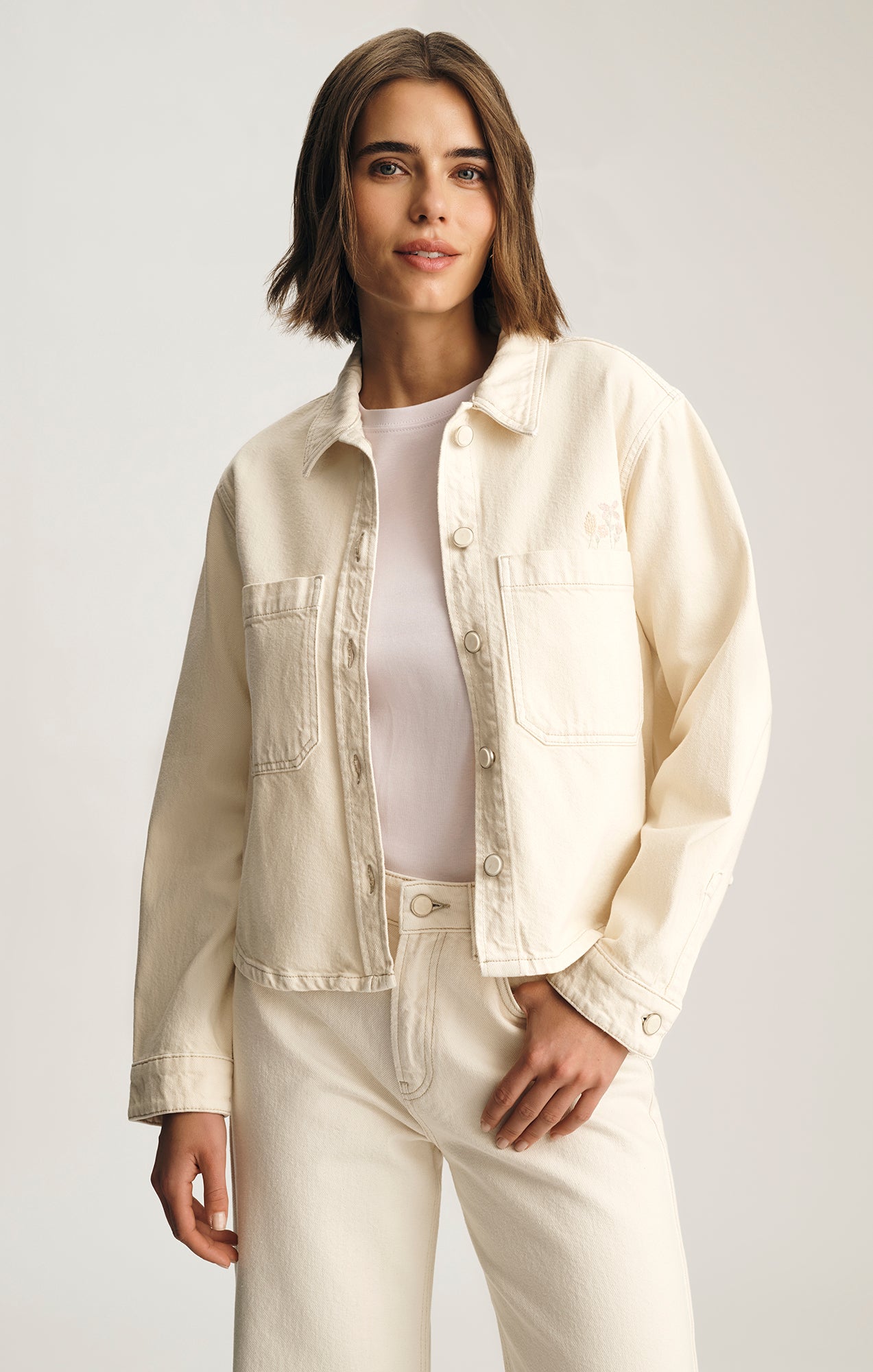 PAOLA CROPPED DENIM OVERSHIRT IN CREAM DENIM