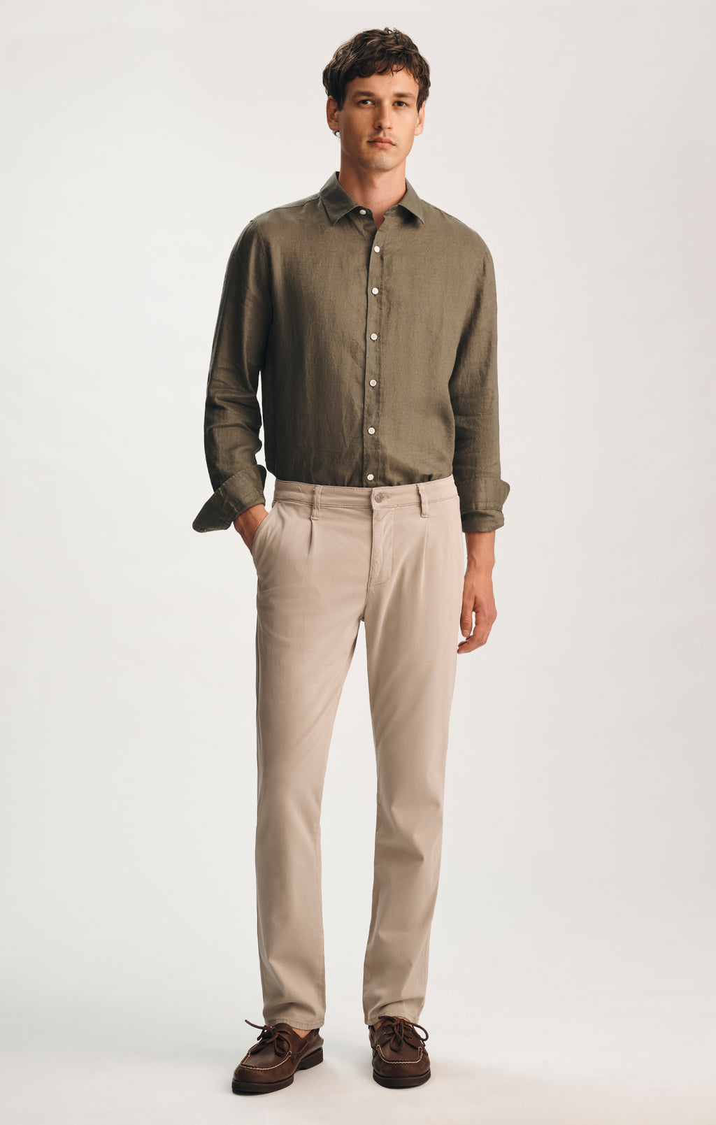 WILL PLEATED STRAIGHT CHINO IN NATURE CITY - Mavi Jeans