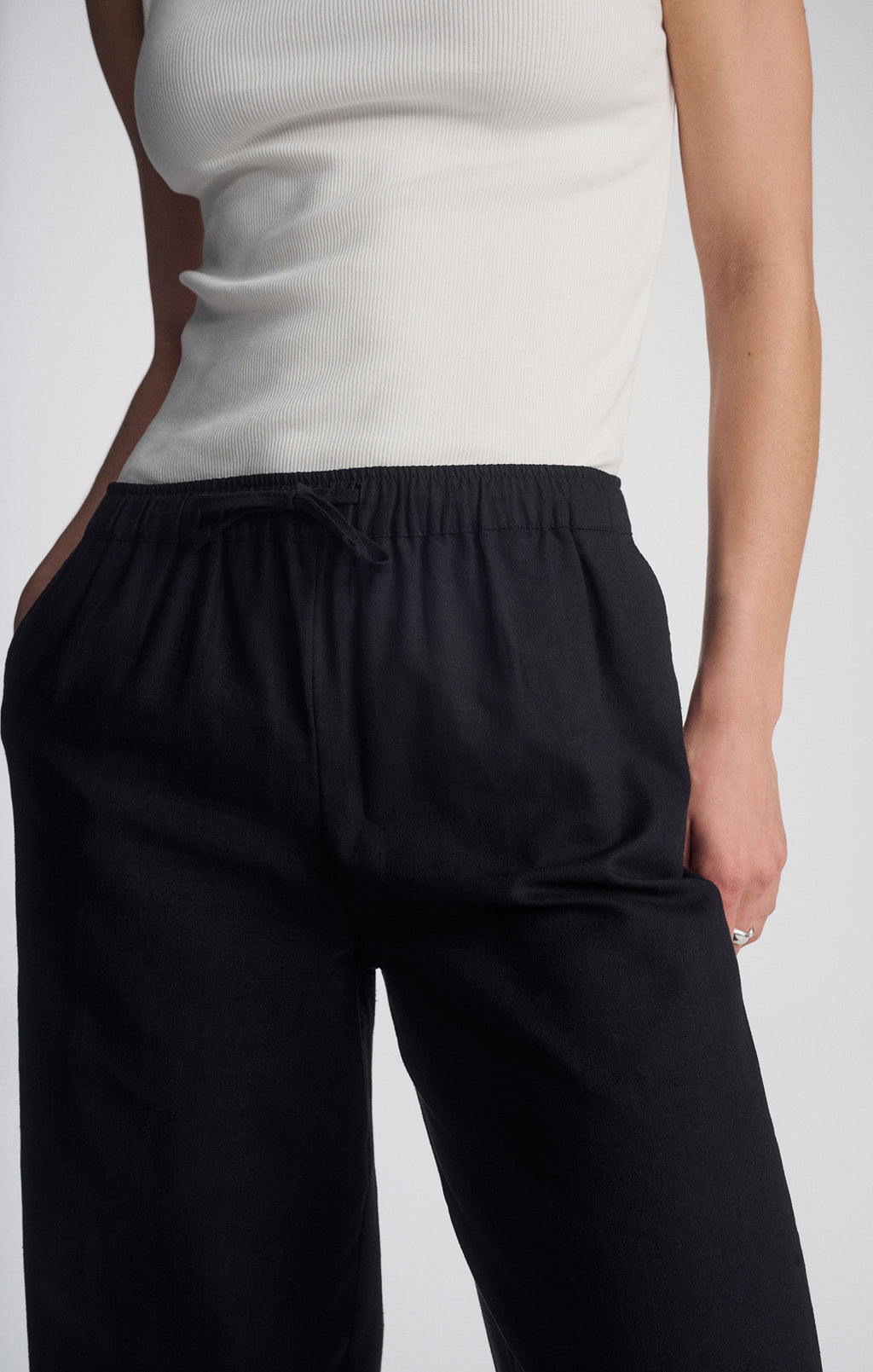 WOVEN LINEN PANTS IN BLACK - Mavi Jeans