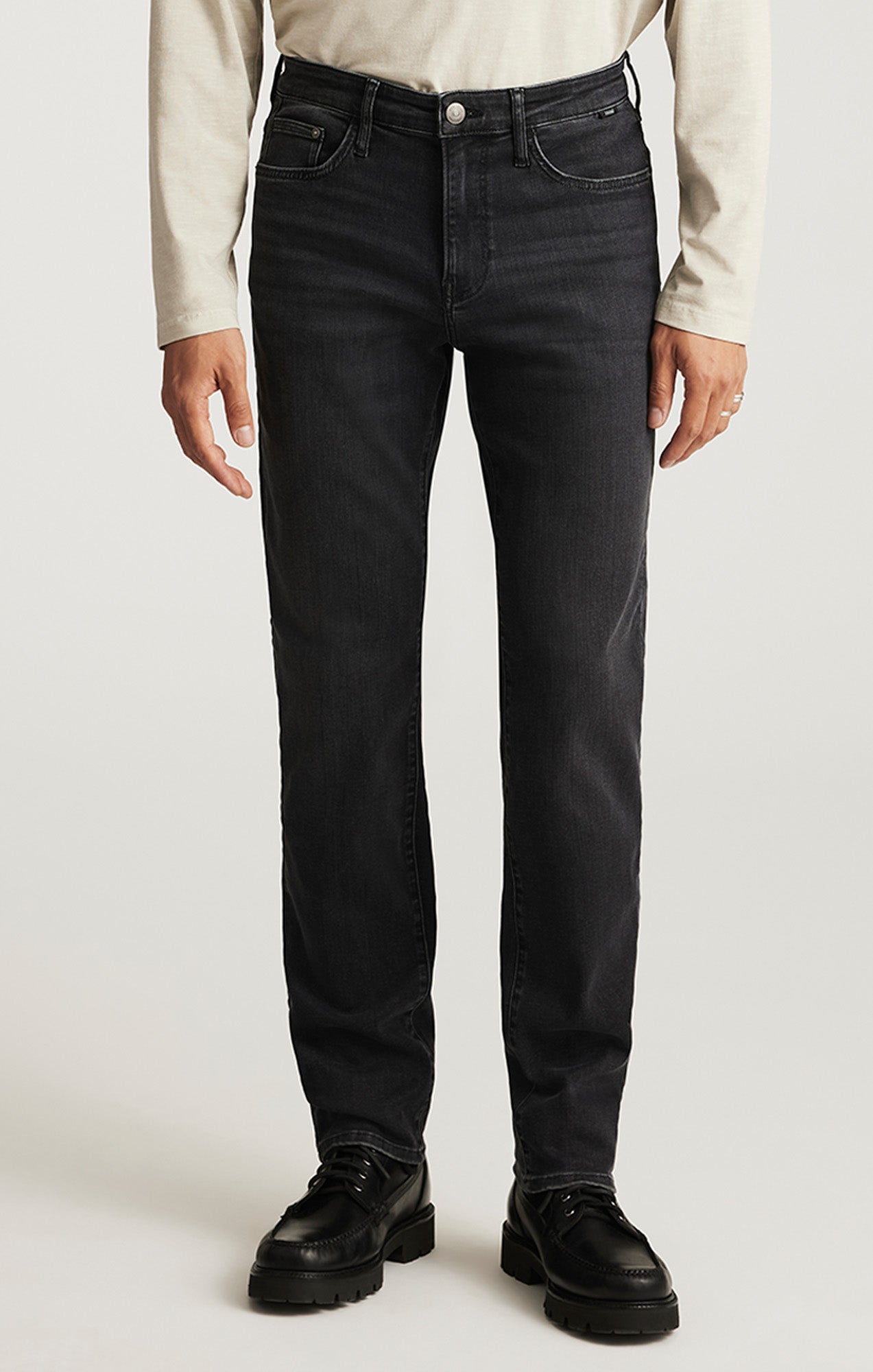 STEVE ATHLETIC FIT IN DARK SMOKE SUPERMOVE - Mavi Jeans