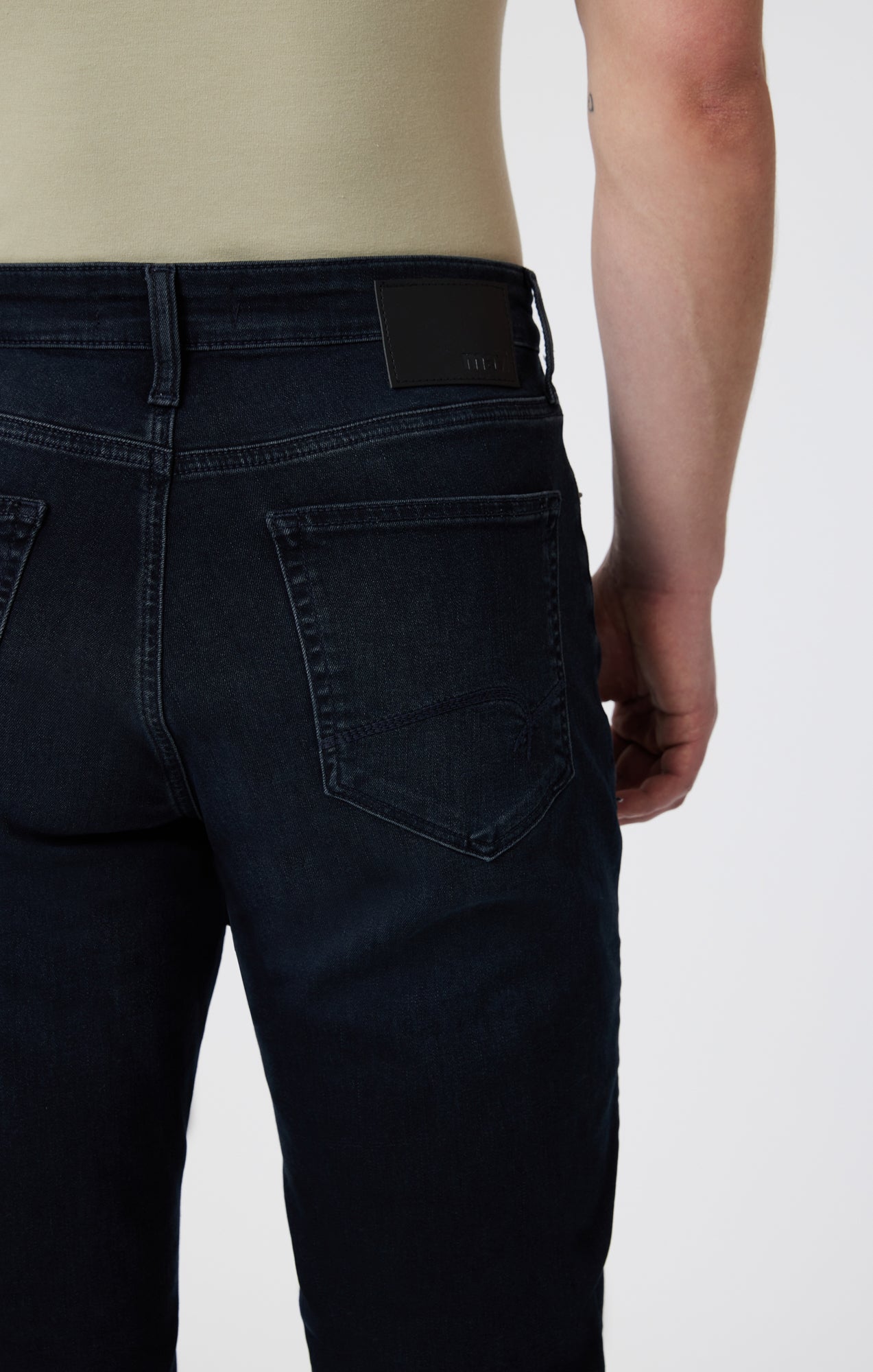 STEVE  ATHLETIC FIT IN BLUE BLACK BRUSHED SUPERMOVE - Mavi Jeans