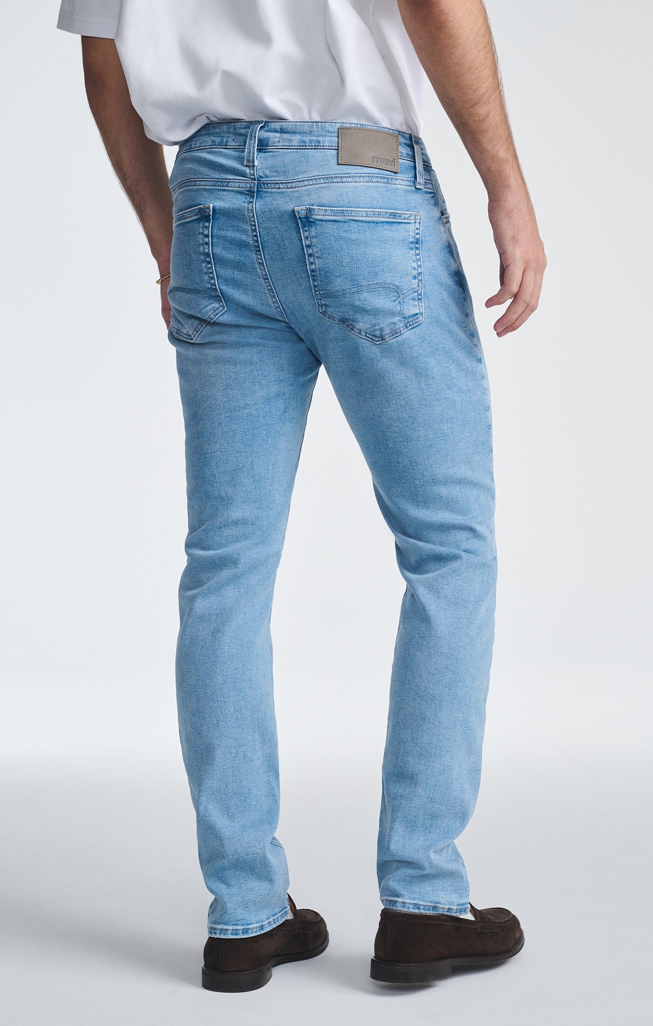 MARCUS SLIM STRAIGHT LEG IN AQUA BLUE FEATHER BLUE - Mavi Jeans
