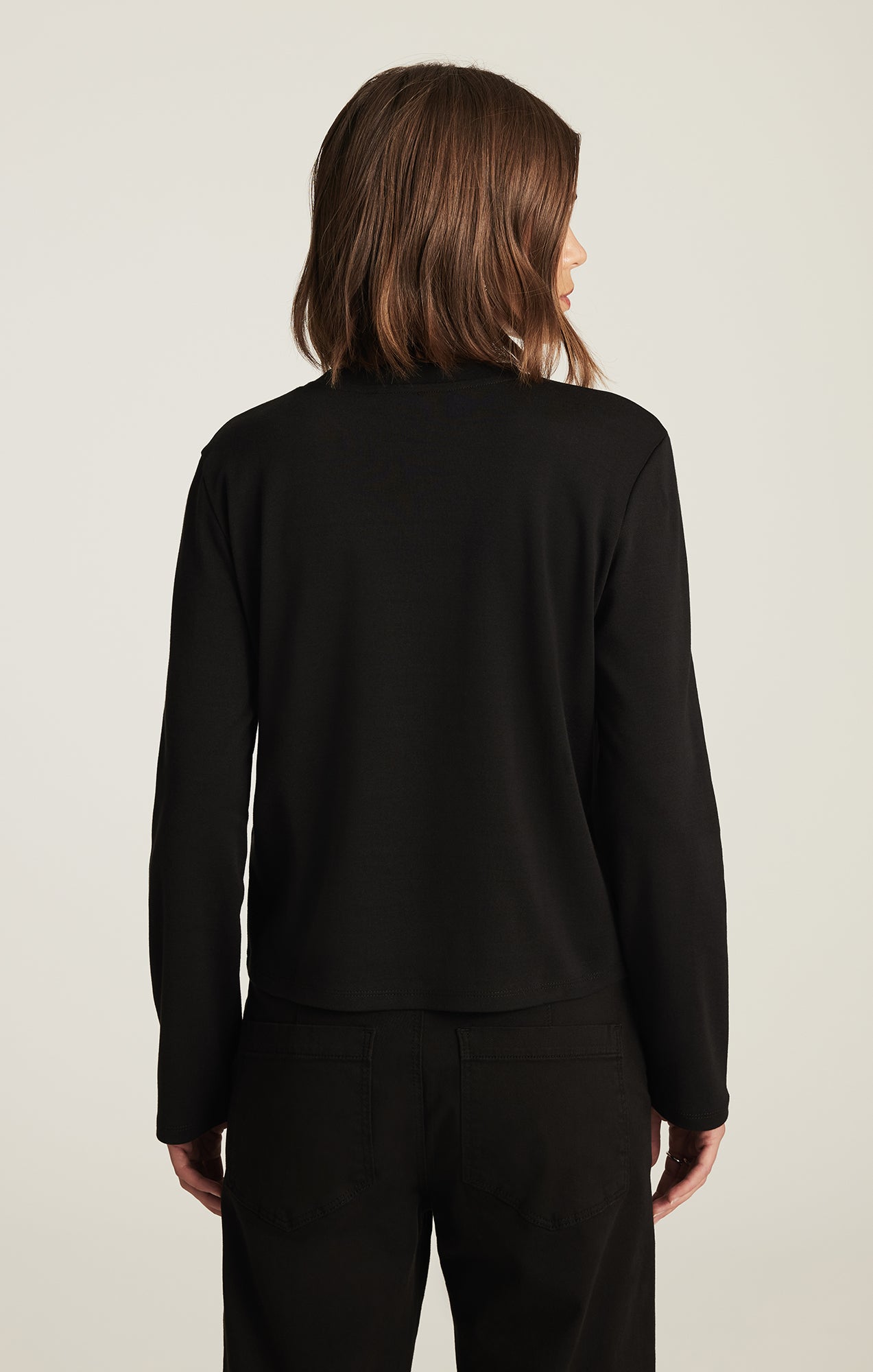 ONE POCKET LONG SLEEVE T-SHIRT IN BLACK - Mavi Jeans
