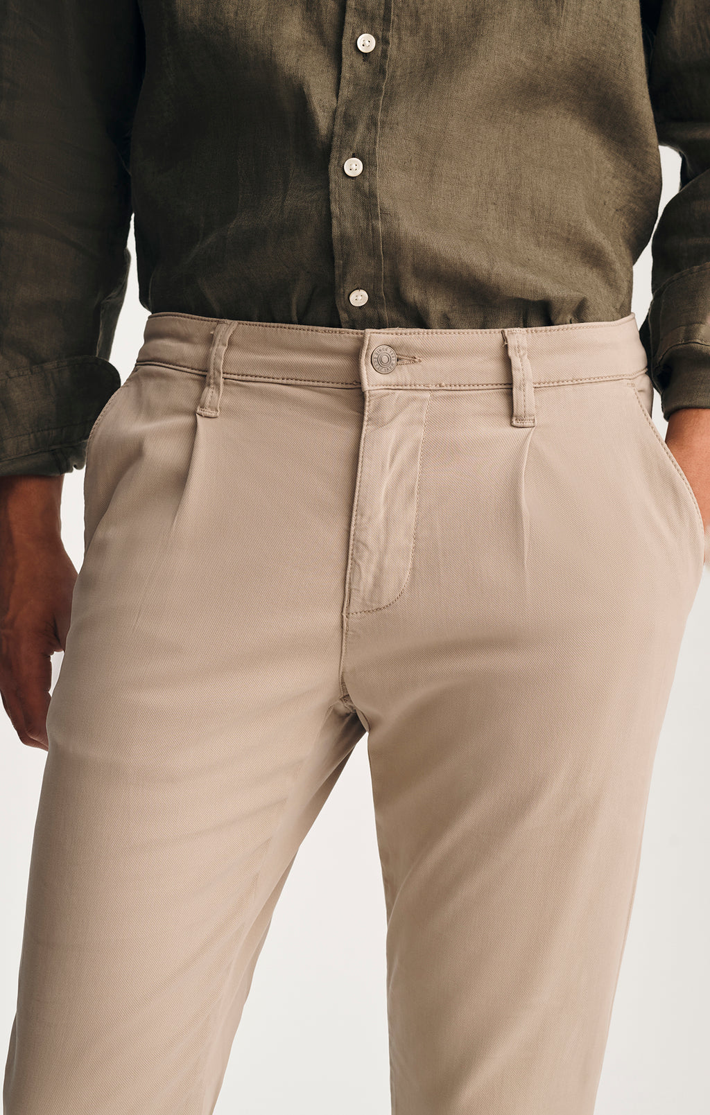 WILL PLEATED STRAIGHT CHINO IN NATURE CITY - Mavi Jeans