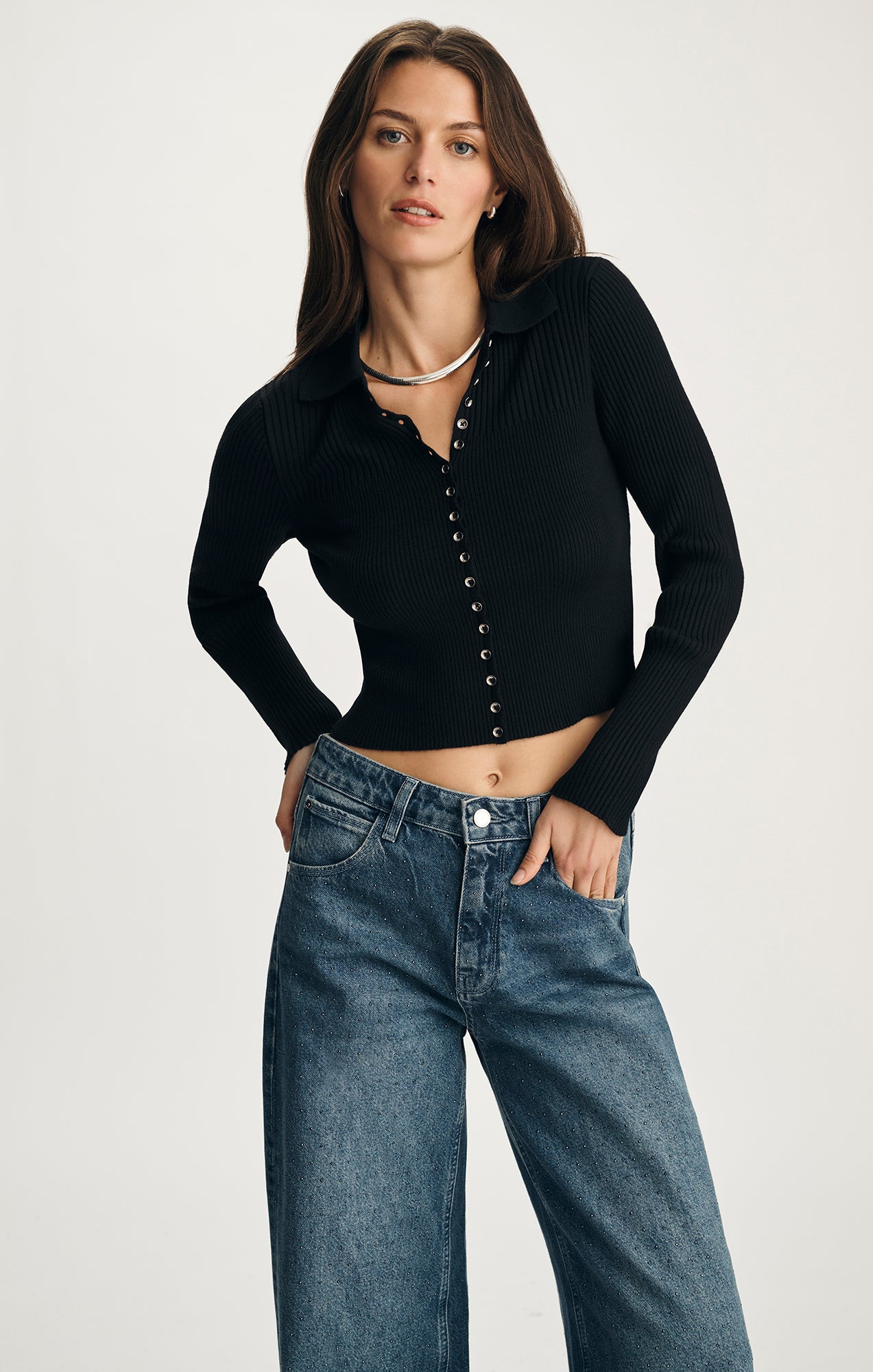 BUTTON-UP CARDIGAN IN BLACK