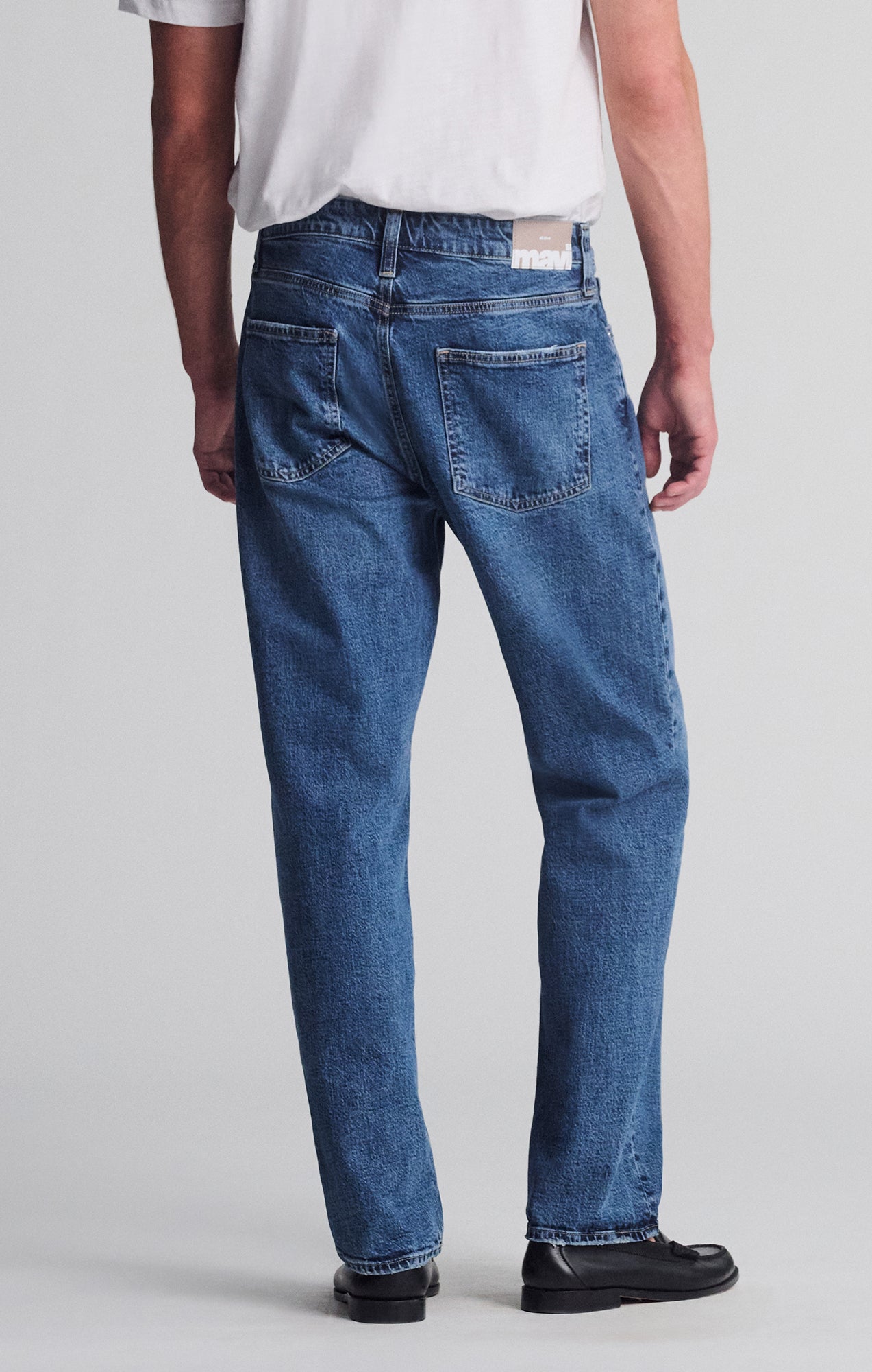 MARCEL LOOSE STRAIGHT LEG IN MID BRUSHED CLASSIC BLUE - Mavi Jeans