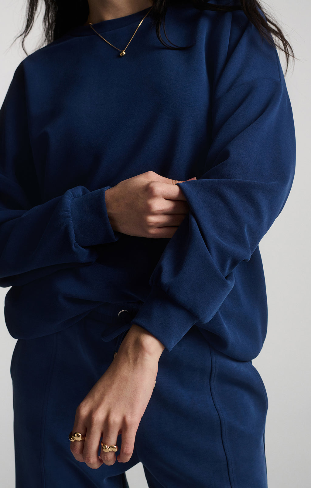 LUXE TOUCH TENCEL™ SWEATSHIRT IN MEDIEVAL BLUE - Mavi Jeans
