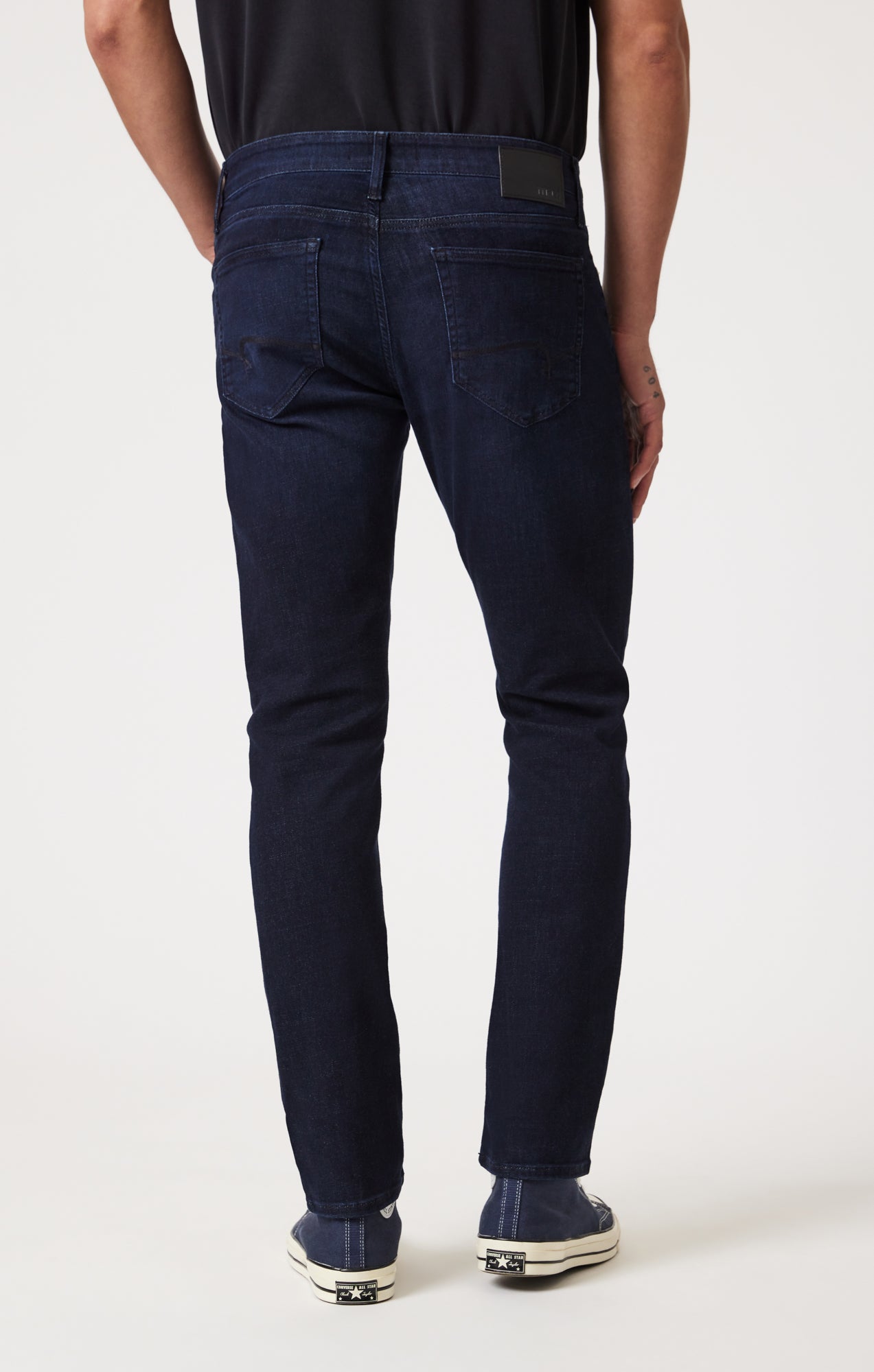 MARCUS SLIM STRAIGHT LEG IN MIDNIGHT SKY FEATHER BLUE - Mavi Jeans