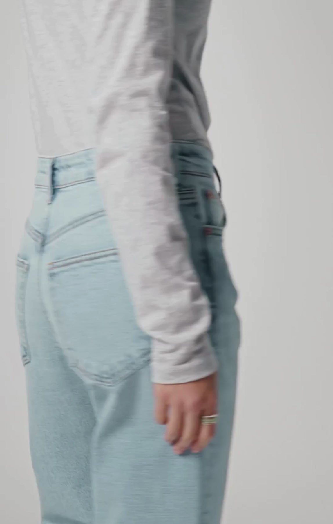 SAVANNAH STRAIGHT LEG IN BLEACHED CLASSIC BLUE - Mavi Jeans