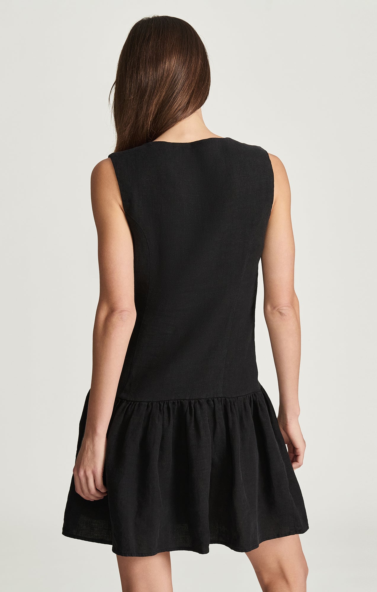 LINEN DROP WAIST MINI DRESS IN BLACK - Mavi Jeans