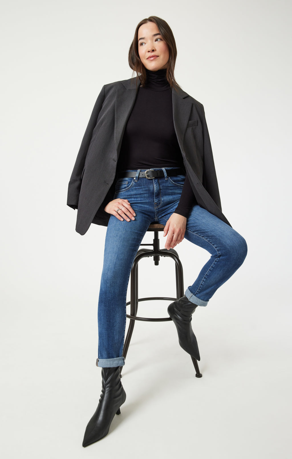 KATHLEEN SLIM BOYFRIEND IN SHADED FEATHER BLUE - Mavi Jeans
