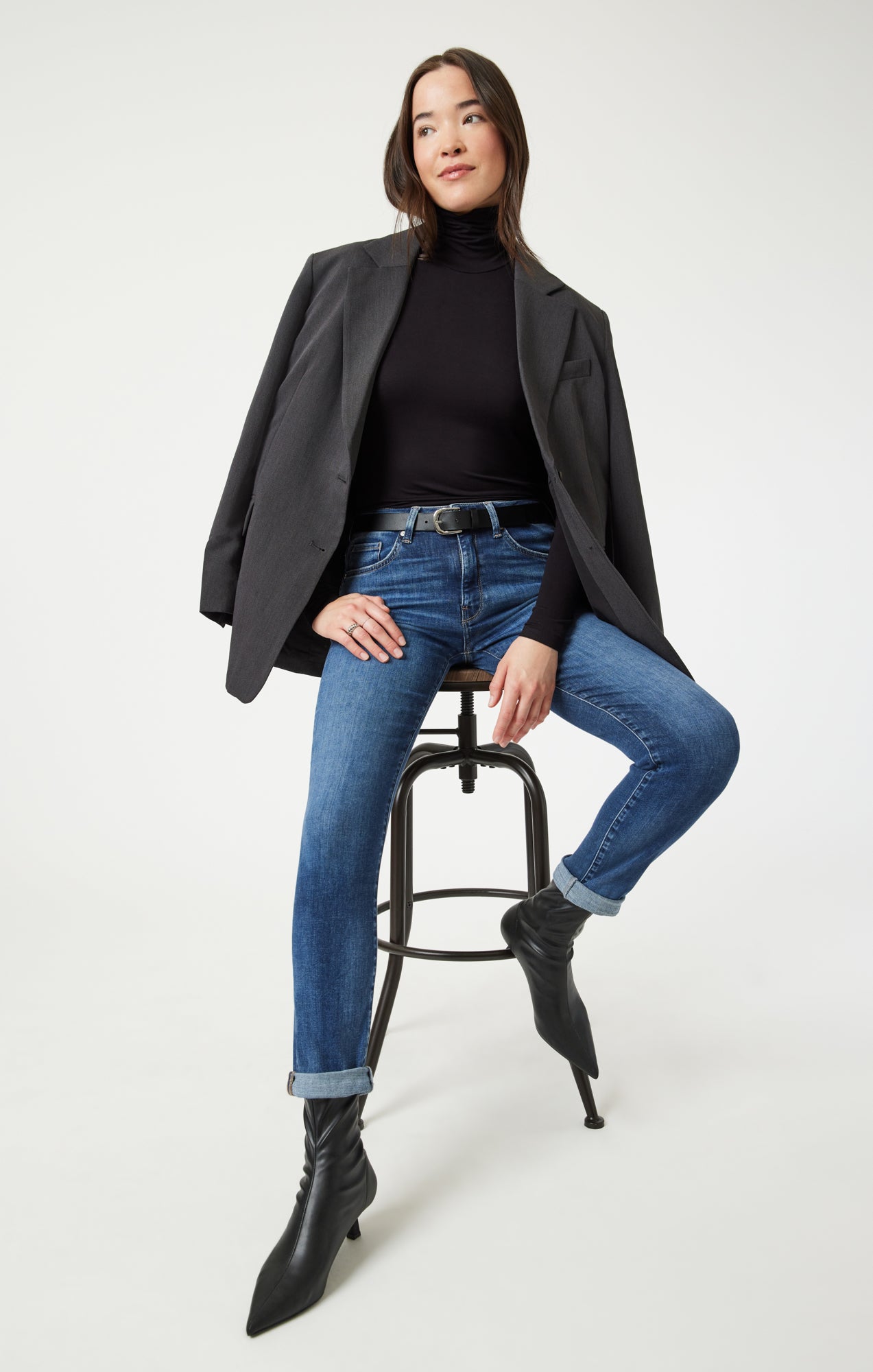 KATHLEEN SLIM BOYFRIEND IN SHADED FEATHER BLUE - Mavi Jeans