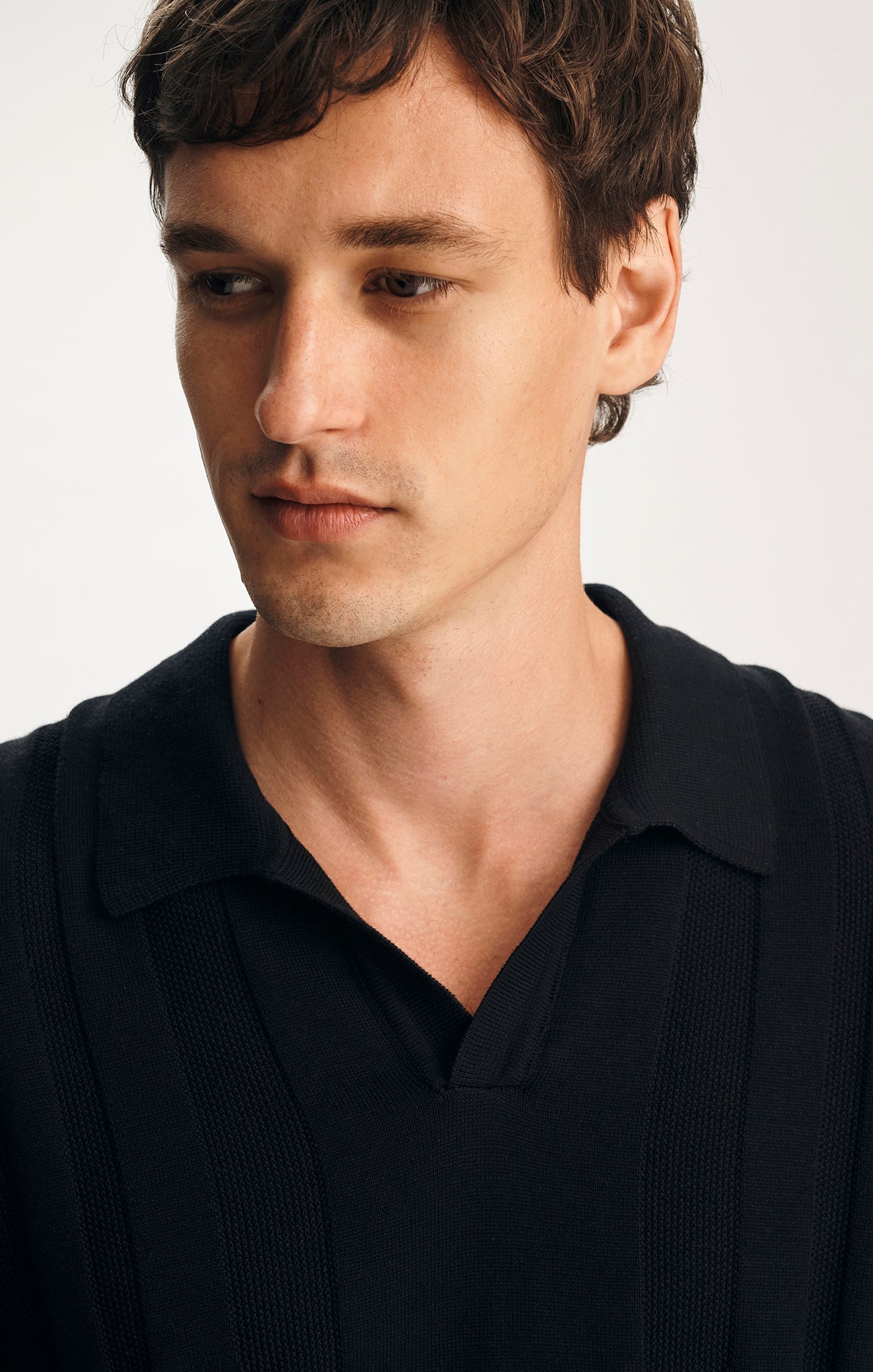 SHORT SLEEVE POLO SWEATER IN BLACK - Mavi Jeans