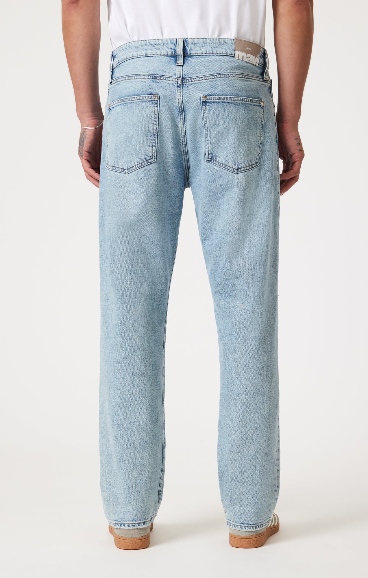 MARCEL LOOSE STRAIGHT LEG IN BLEACHED CLASSIC BLUE - Mavi Jeans