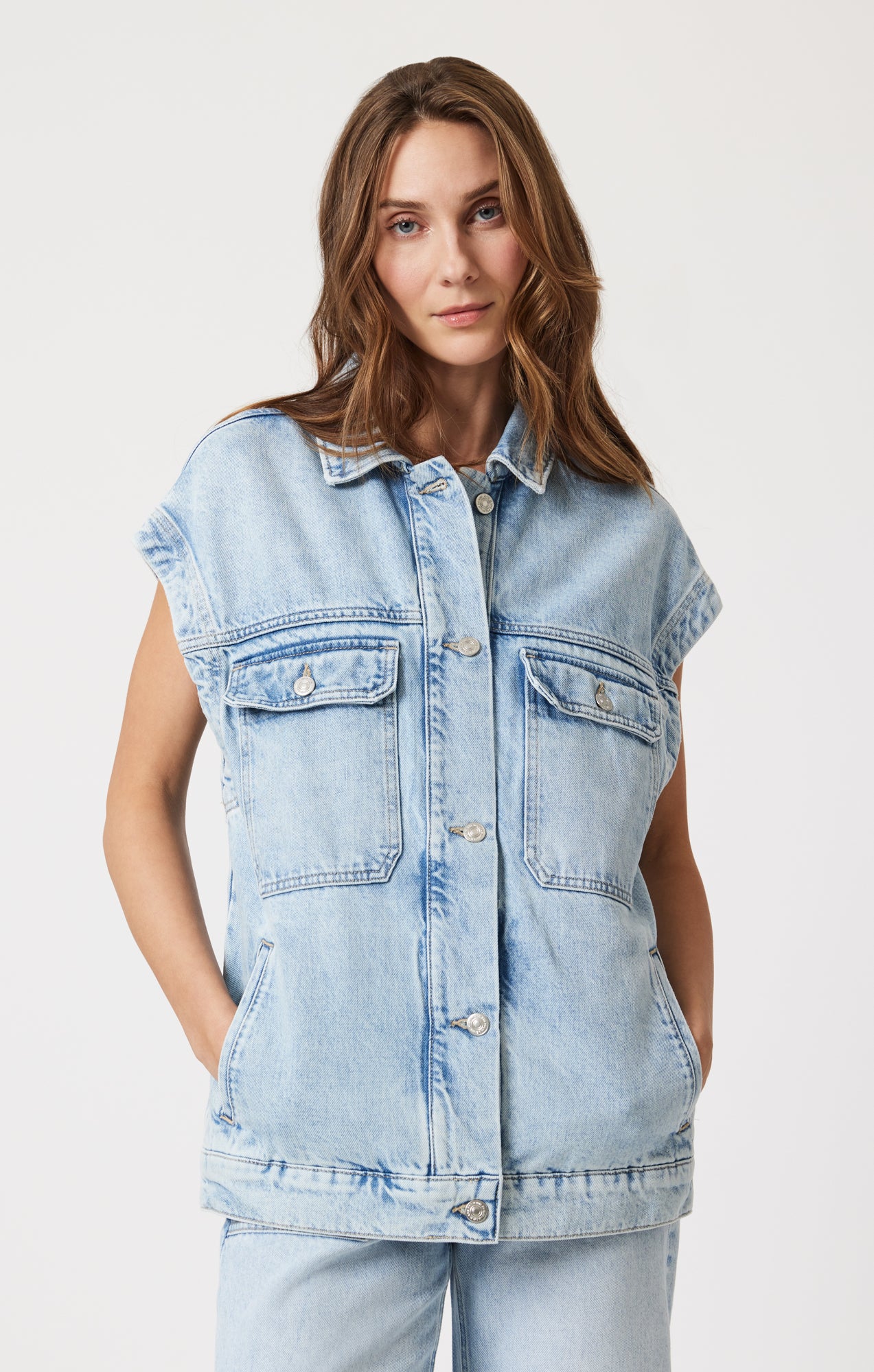 NADIA VEST IN BLEACHED WELL BLUE - Mavi Jeans