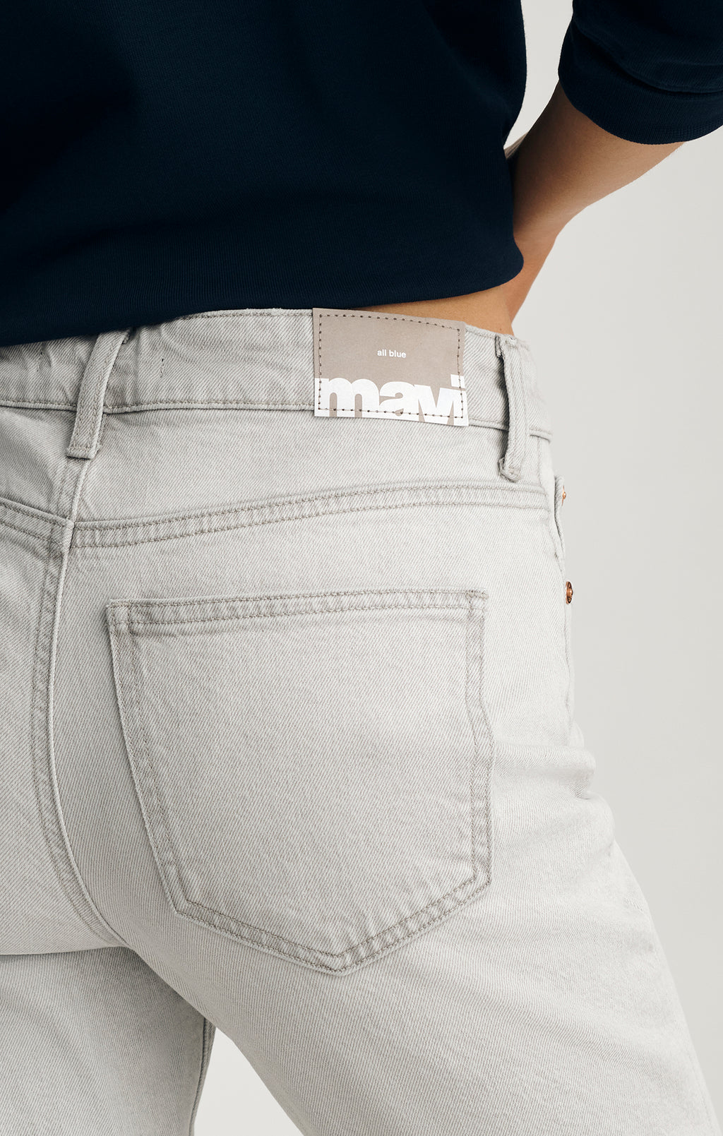 NEW YORK STRAIGHT LEG IN ICE GREY CLASSIC BLUE