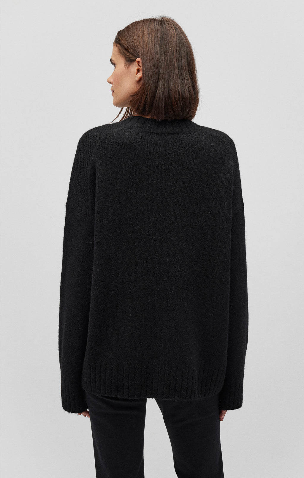 FUZZY SWEATER IN BLACK - Mavi Jeans