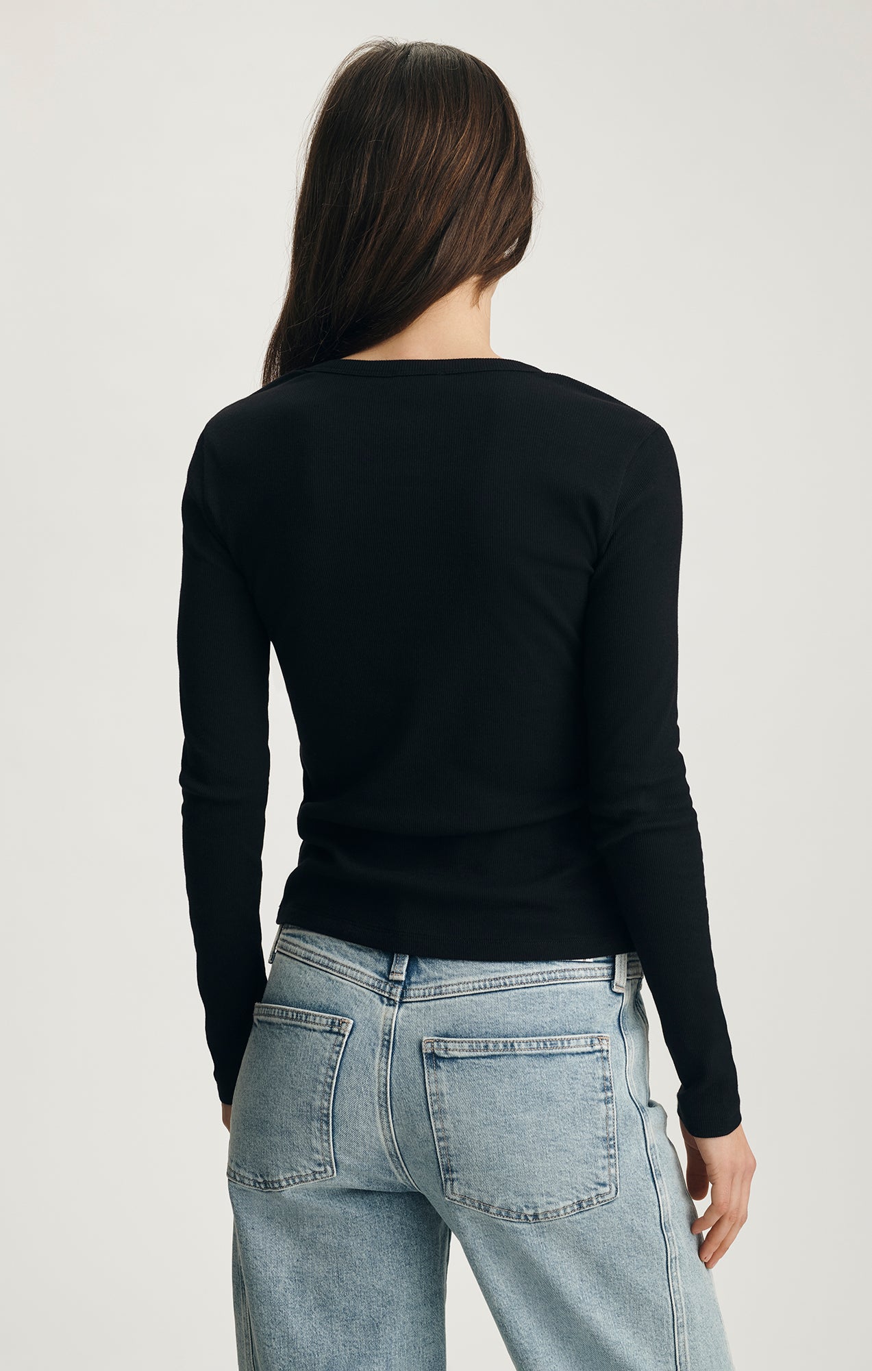 LONG SLEEVE HENLEY T-SHIRT IN BLACK - Mavi Jeans