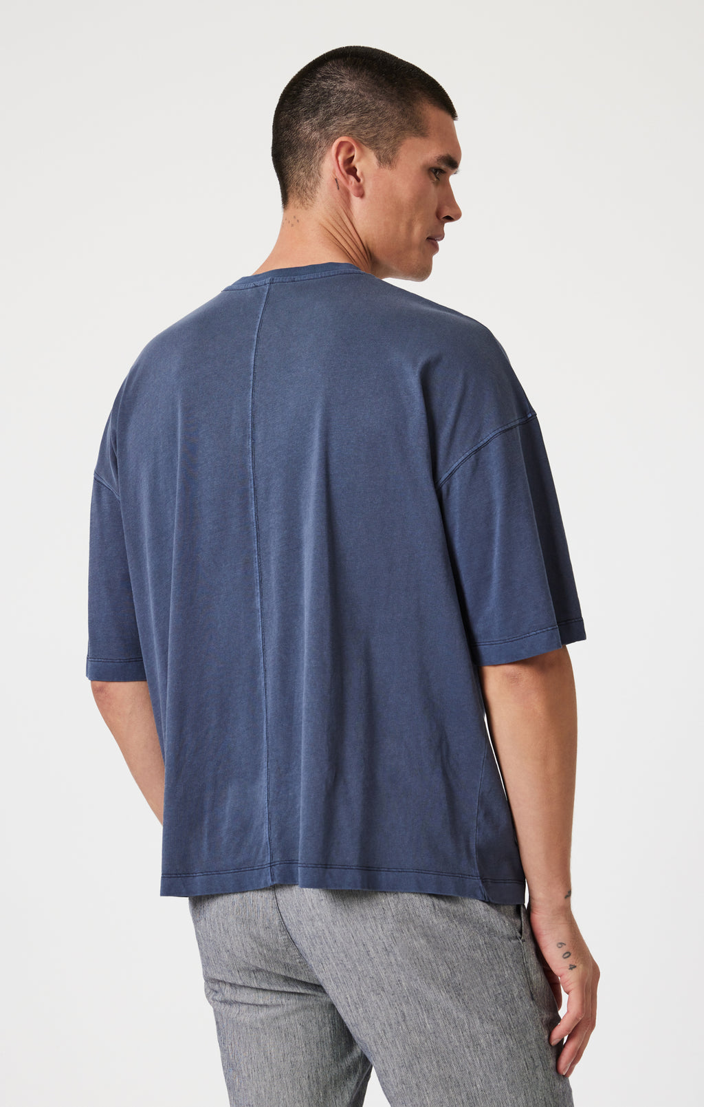 BOXY POCKET T-SHIRT IN OUTER SPACE - Mavi Jeans