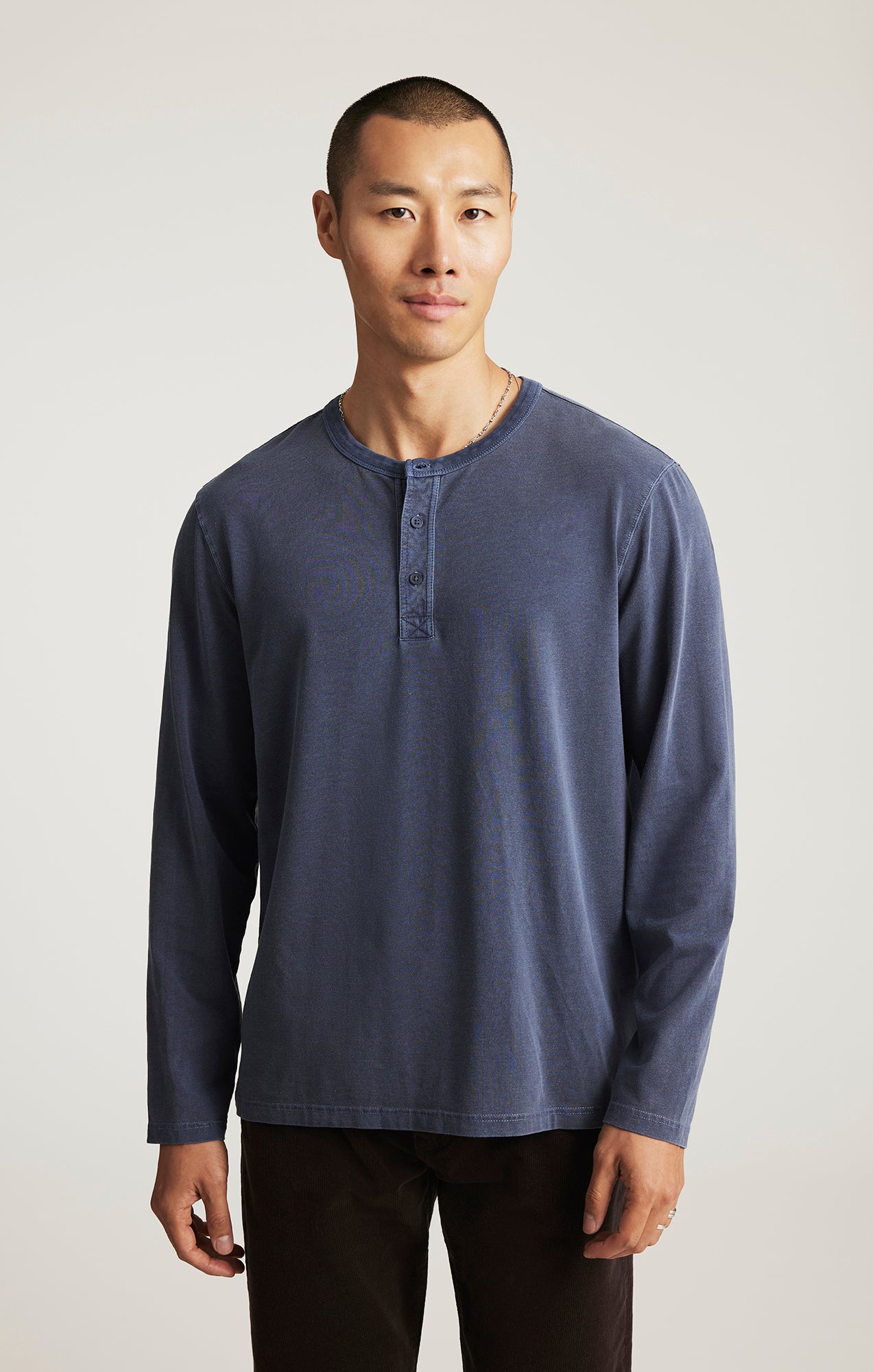 LONG SLEEVE HENLEY T-SHIRT IN OUTER SPACE - Mavi Jeans