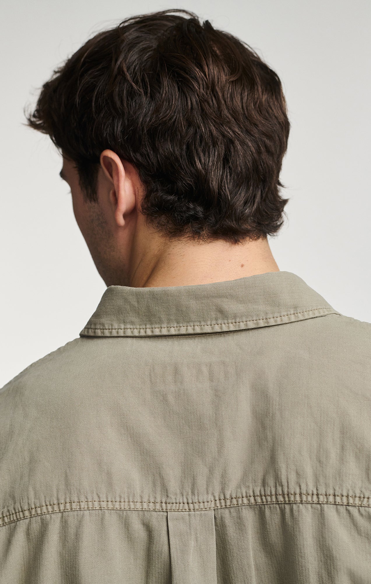 ONE POCKET BUTTON-UP SHIRT IN ROASTED CASHEW - Mavi Jeans