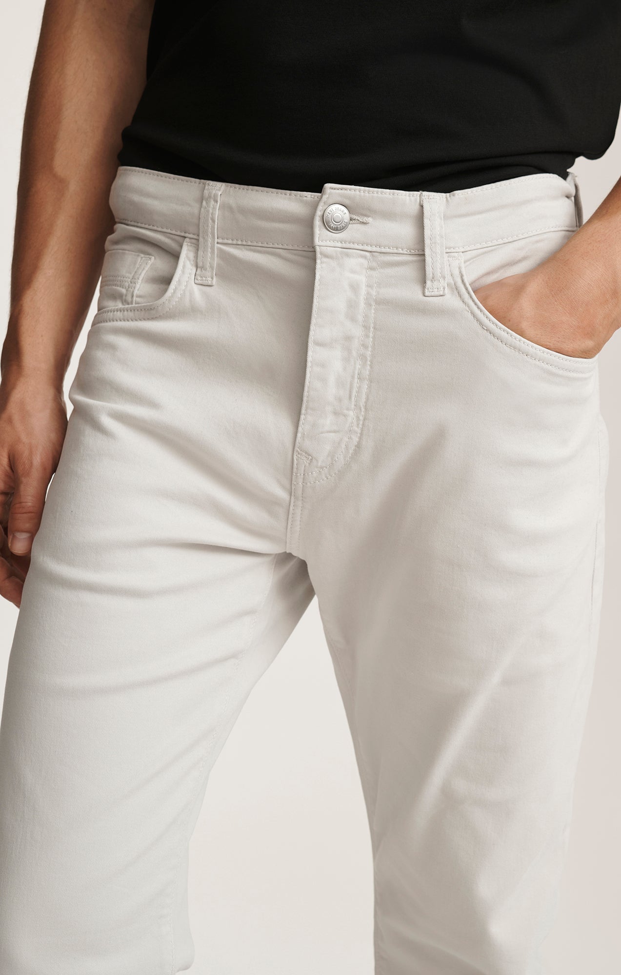 ZACH STRAIGHT LEG IN OYSTER MUSHROOM CASUAL TWILL - Mavi Jeans
