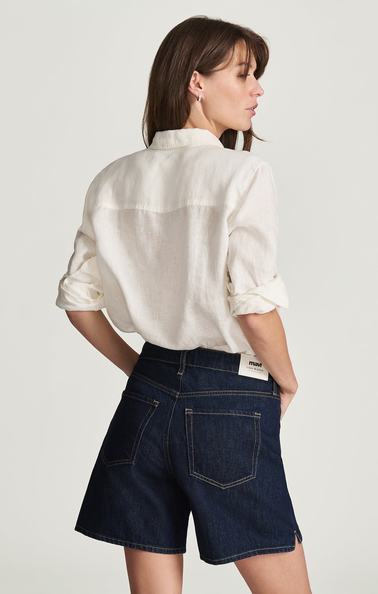 SIENA RELAXED SHORTS IN RINSE CLASSIC DENIM - Mavi Jeans