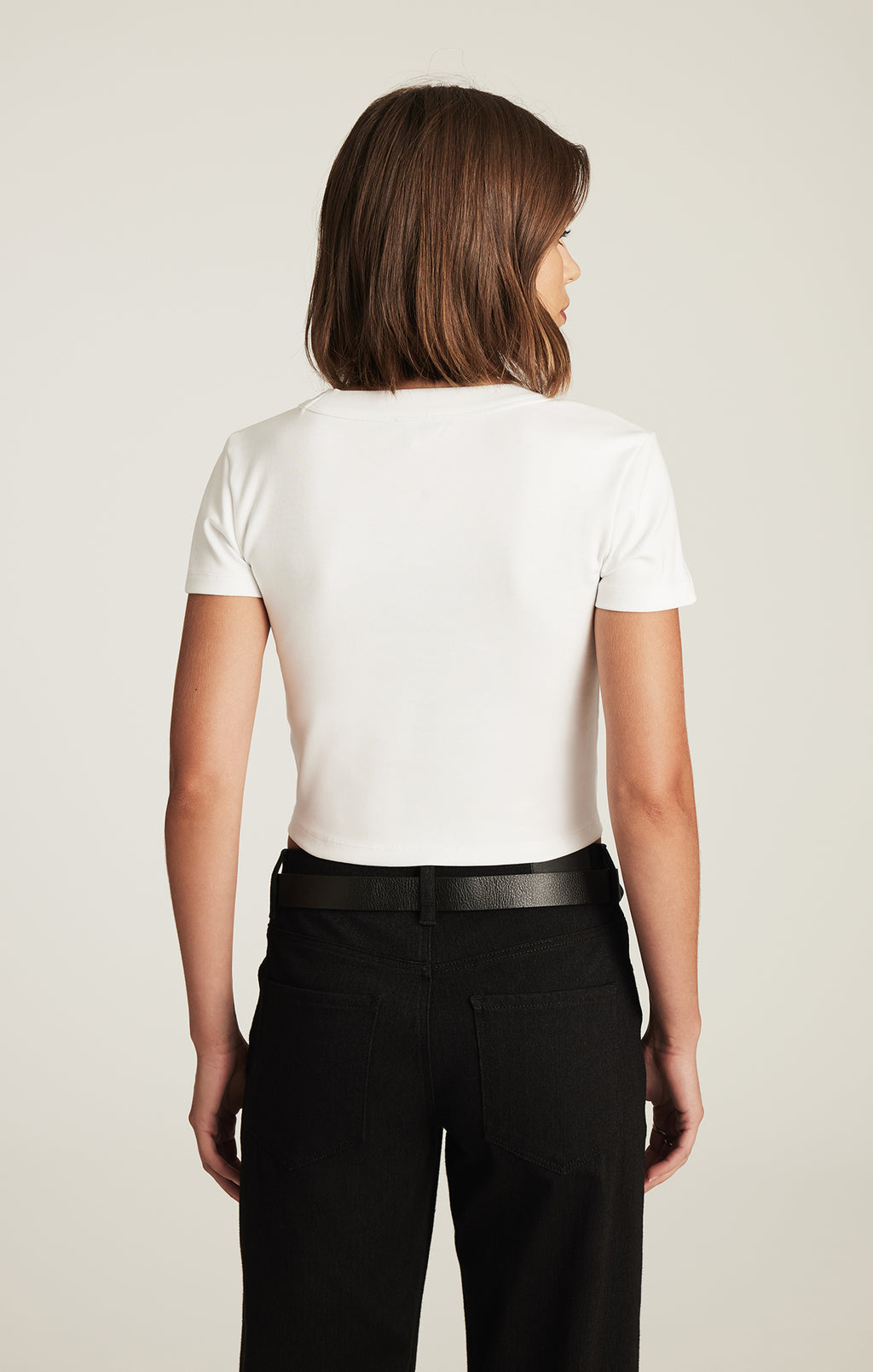 CROPPED CREW NECK T-SHIRT IN WHITE
