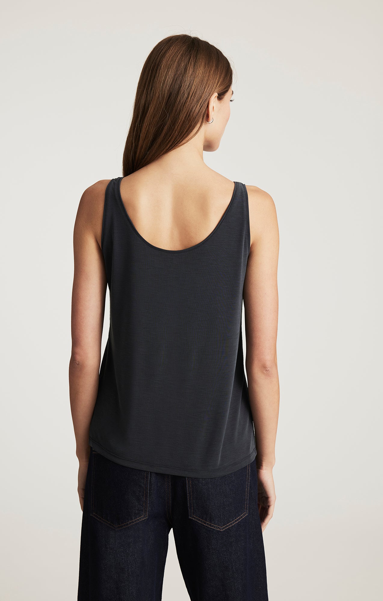 LUXE TOUCH TENCEL™ HENLEY TANK TOP IN BLACK - Mavi Jeans