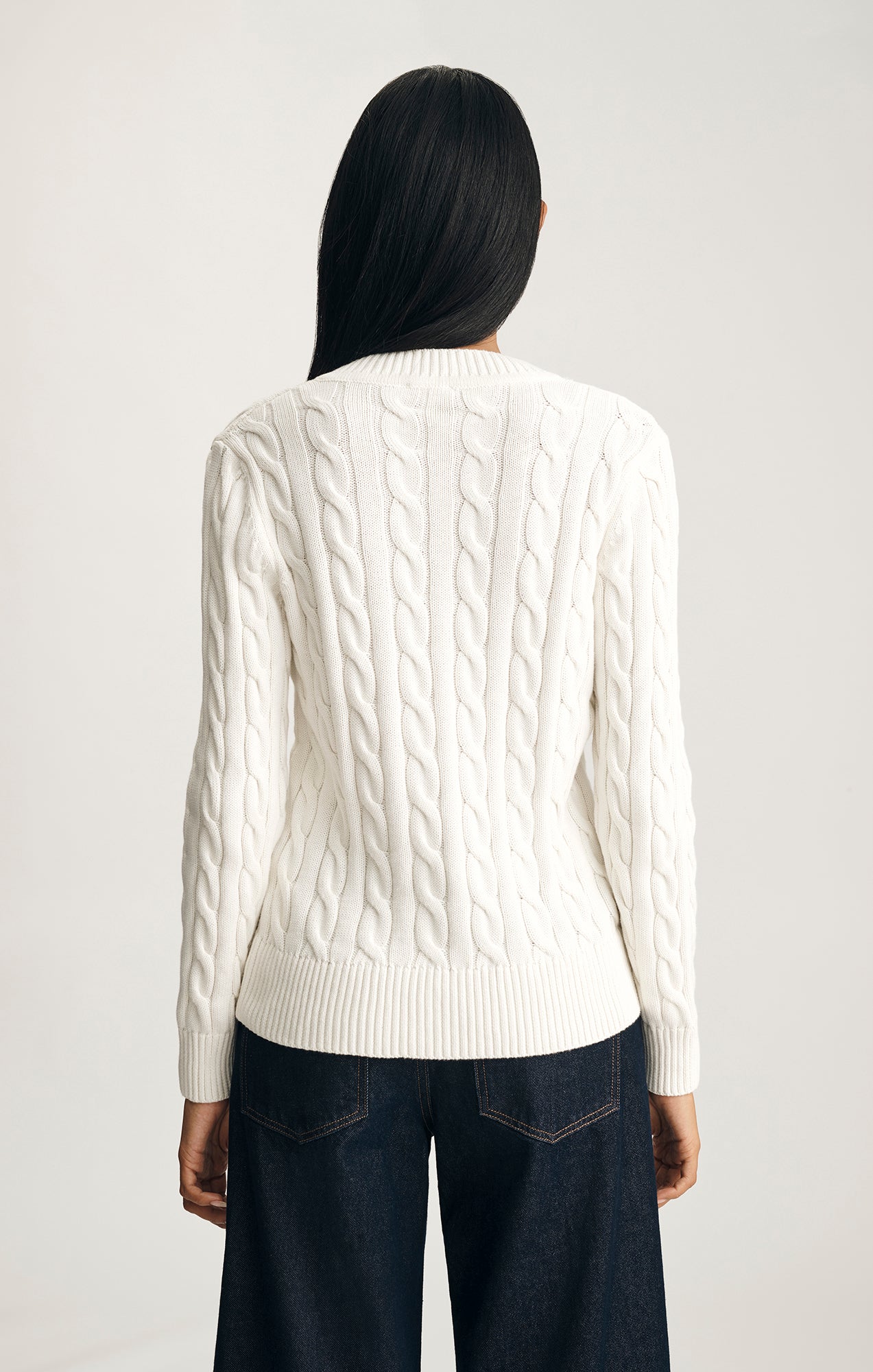 CABLE-KNIT V-NECK SWEATER IN ANTIQUE WHITE