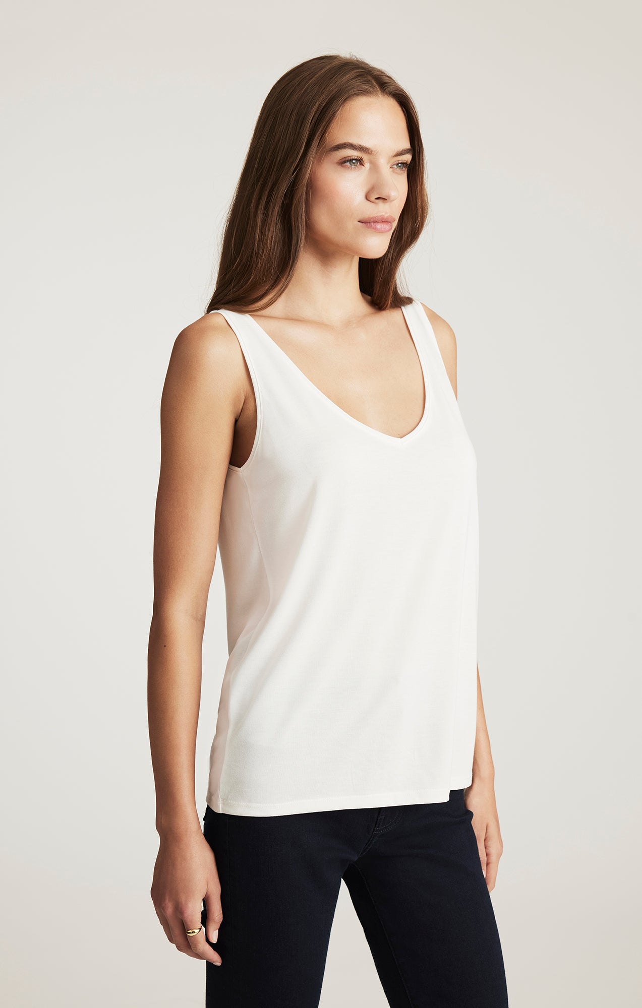 LUXE TOUCH TENCEL™ LACE TANK TOP IN ANTIQUE WHITE - Mavi Jeans