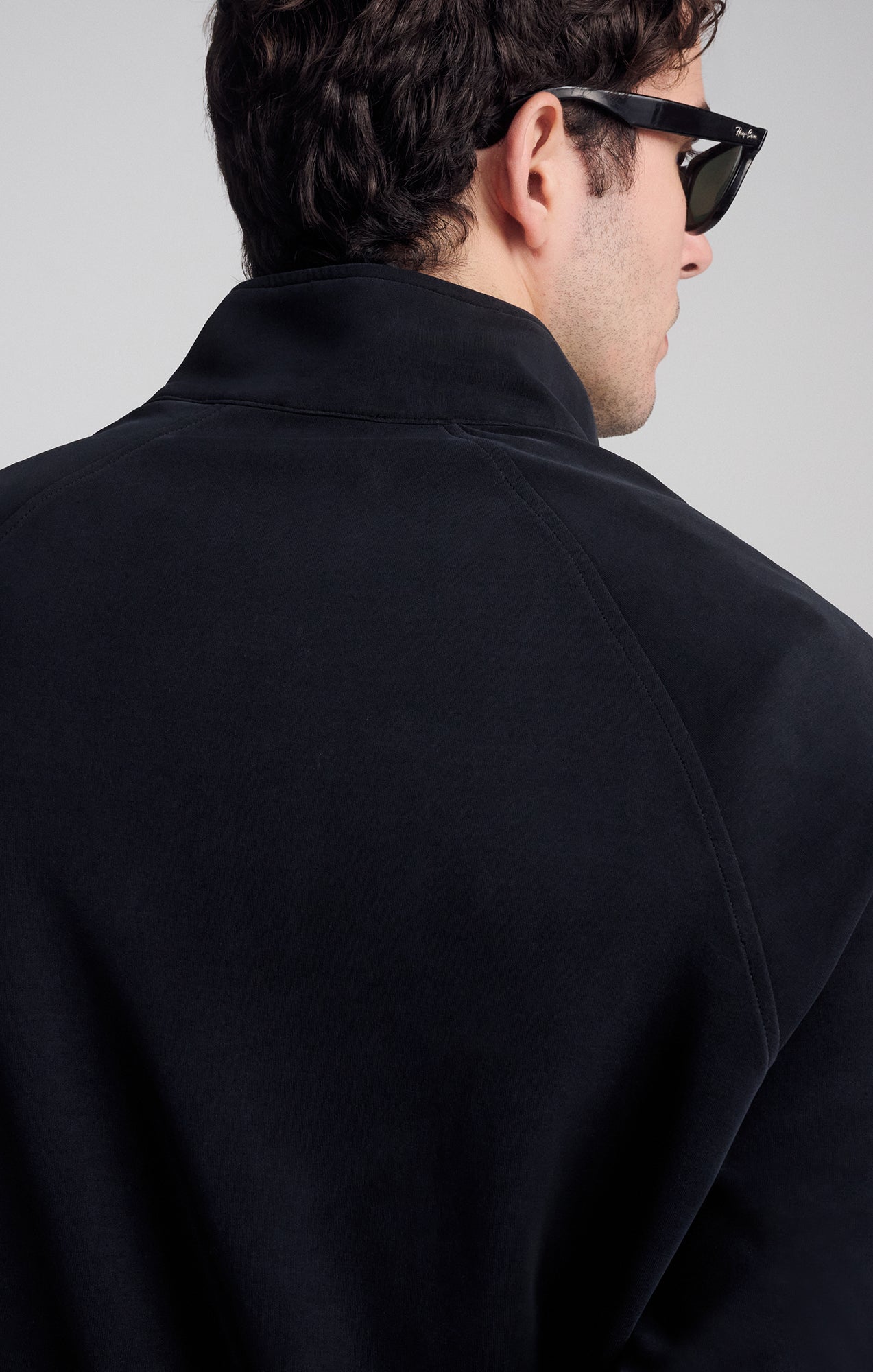 QUARTER ZIP SWEATSHIRT IN JET BLACK - Mavi Jeans