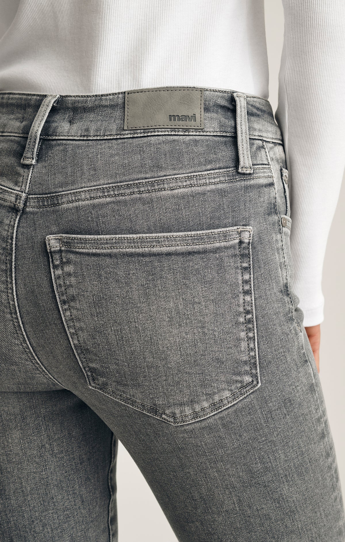 KENDRA STRAIGHT LEG IN GREY USED FLEX BLUE - Mavi Jeans