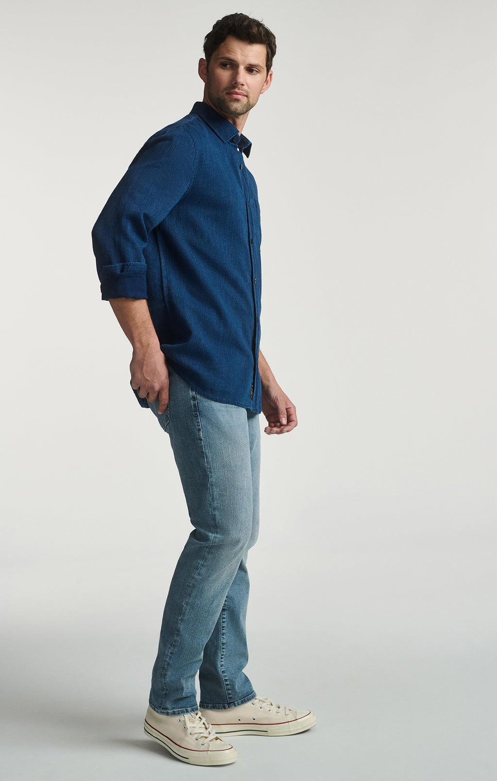 ONE POCKET LONG SLEEVE BUTTON-UP SHIRT IN INDIGO - Mavi Jeans