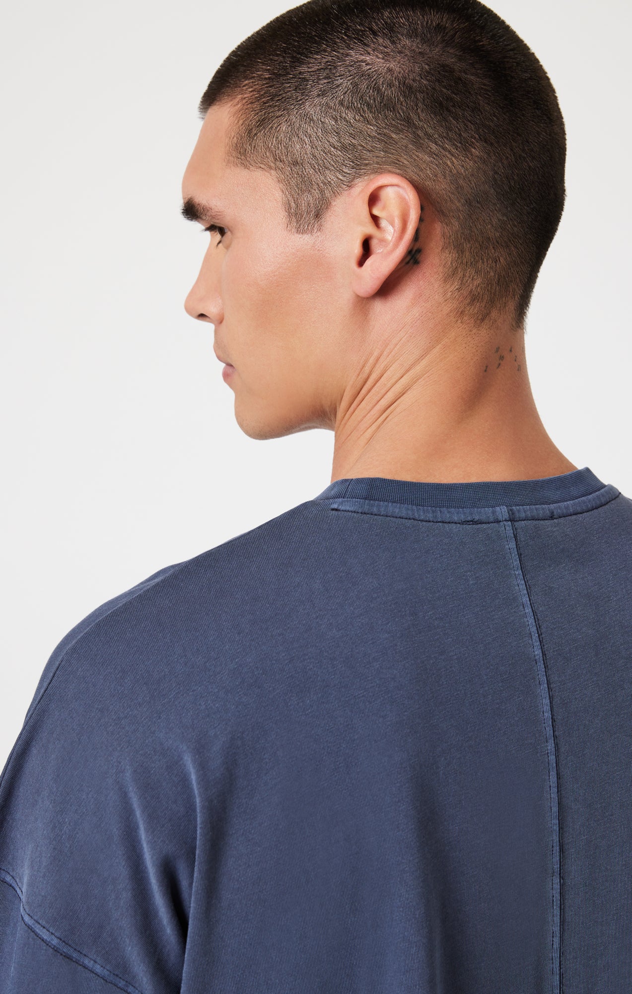 BOXY POCKET T-SHIRT IN OUTER SPACE - Mavi Jeans