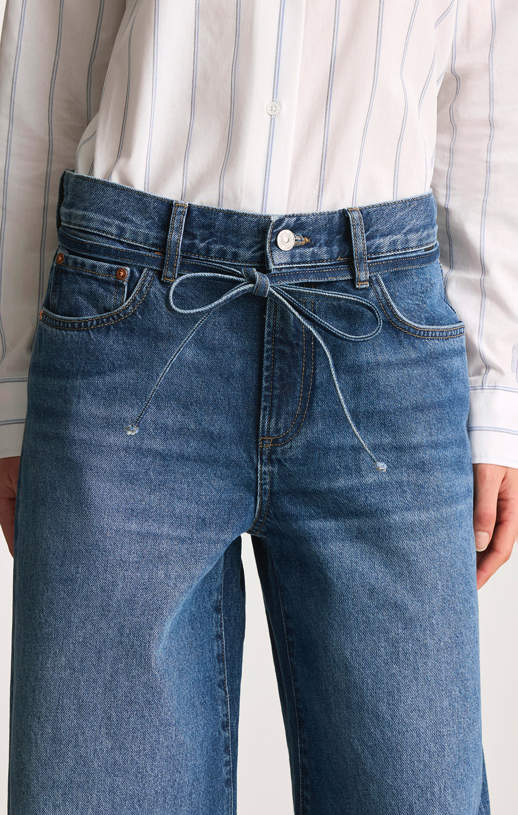 WENDY LOOSE STRAIGHT LEG IN MID BRUSHED CLASSIC DENIM - Mavi Jeans