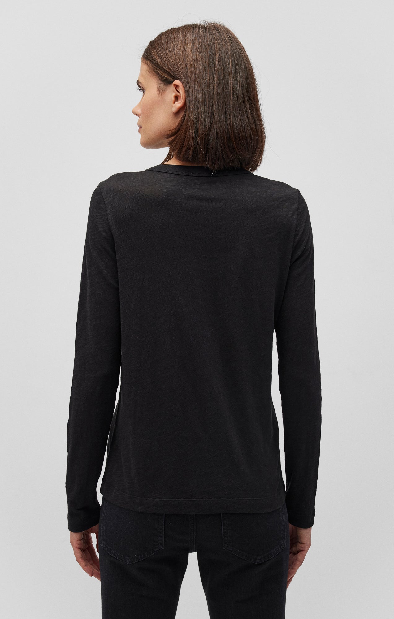 LONG SLEEVE CREW NECK T-SHIRT IN BLACK - Mavi Jeans