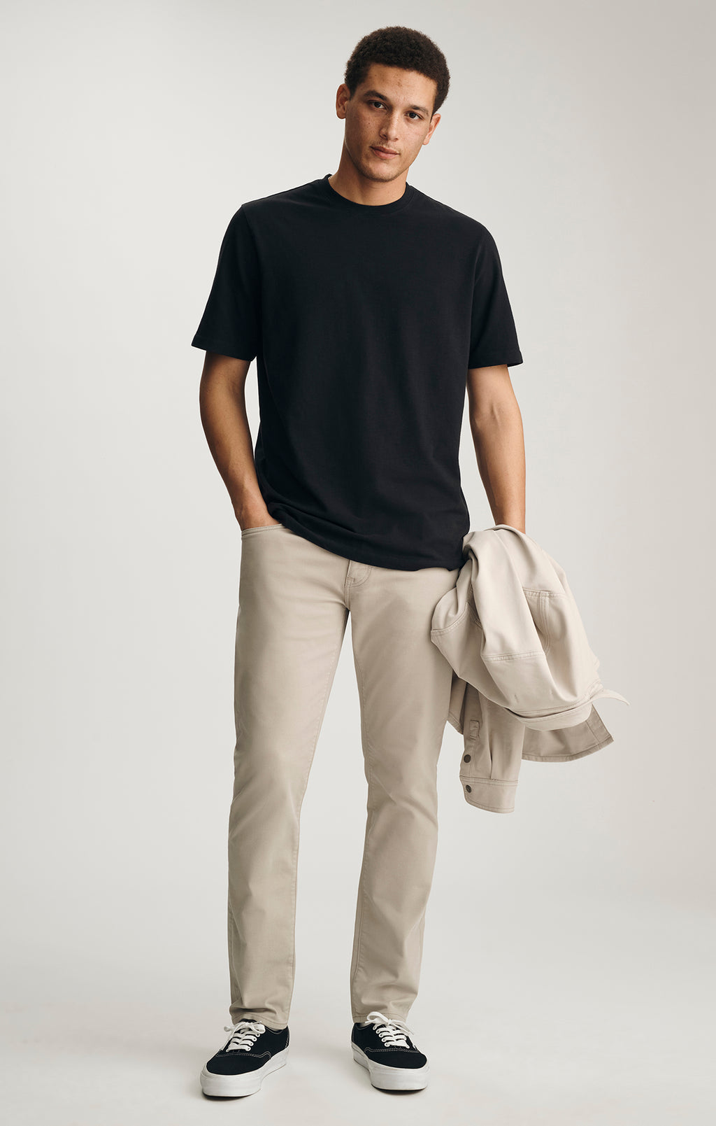 SOFT SLUB CREW NECK T-SHIRT IN BLACK - Mavi Jeans