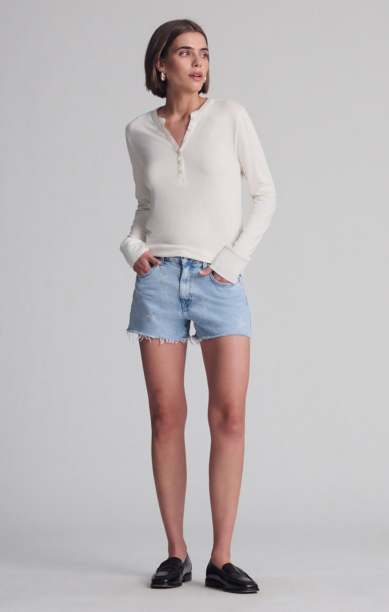 LONG SLEEVE BUTTON T-SHIRT IN COCONUT MILK - Mavi Jeans