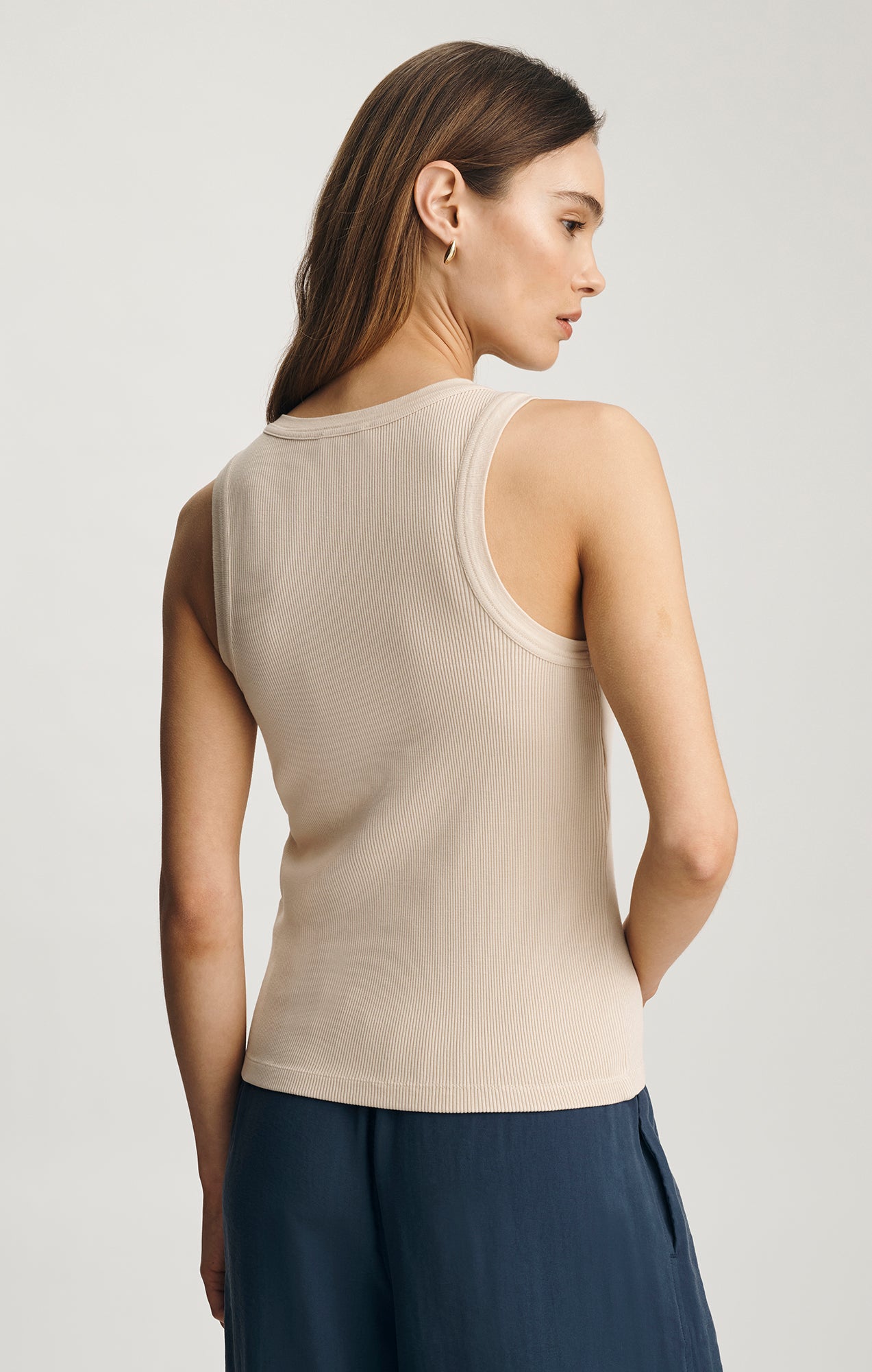 SCOOP NECK TANK TOP IN SANDSHELL - Mavi Jeans