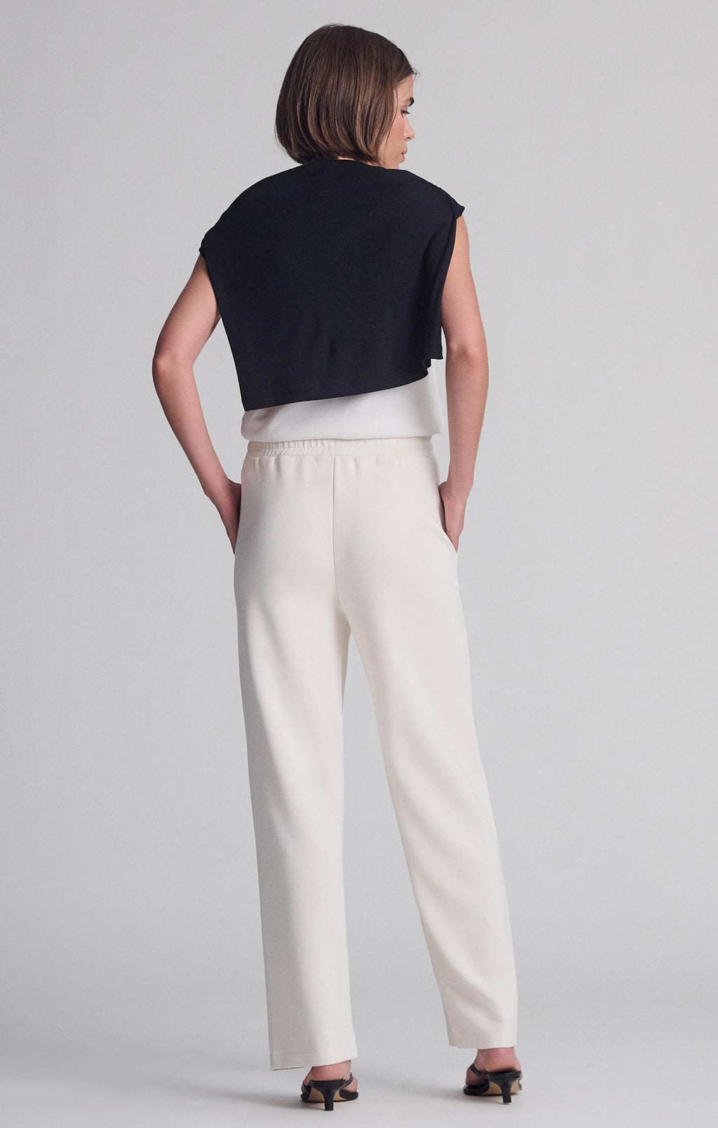 SPORTY LUXE TENCEL™ PANTS IN COCONUT MILK - Mavi Jeans
