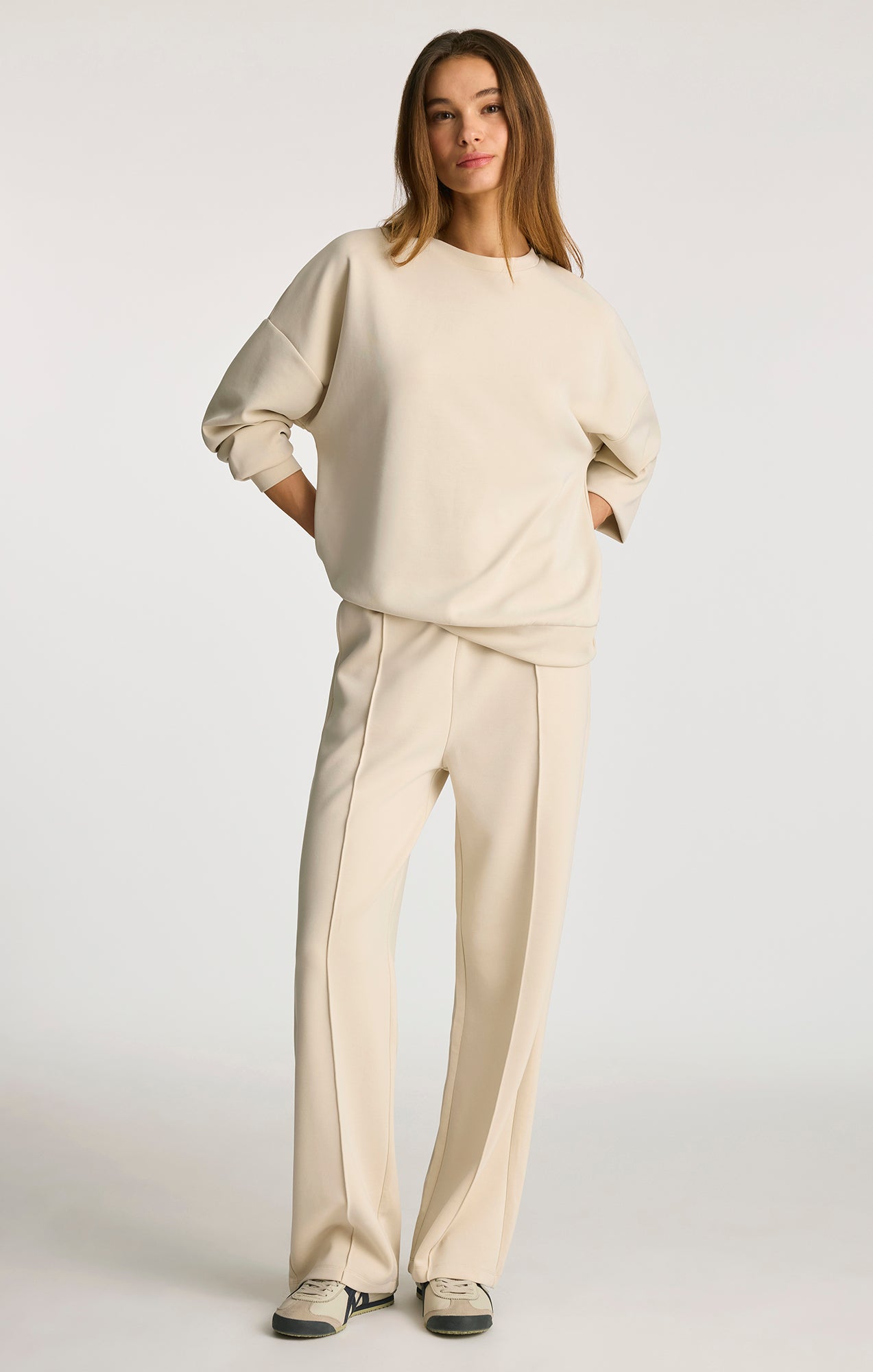 LUXE TOUCH TENCEL™ SWEATSHIRT IN BONE WHITE - Mavi Jeans